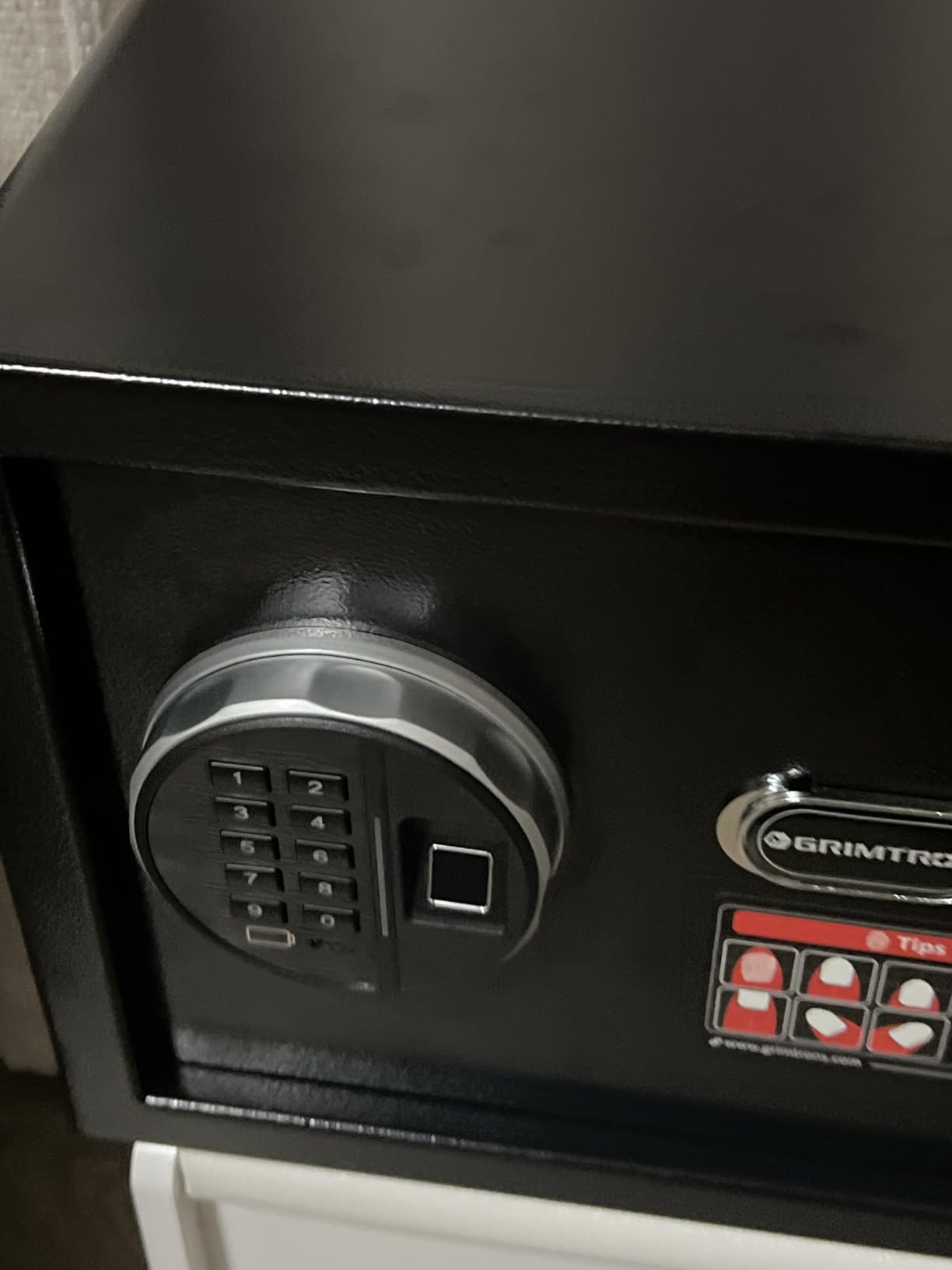 22LB Biometric Safe with Fingerprint Lock, 3-8 Digit PIN | 1.13 cu.ft. Safe with Silent Mode & LED & Backlit Keypad, 6.7M Combinations, Metal Knob, Removable Shelf & Easy Installation customer photo 2