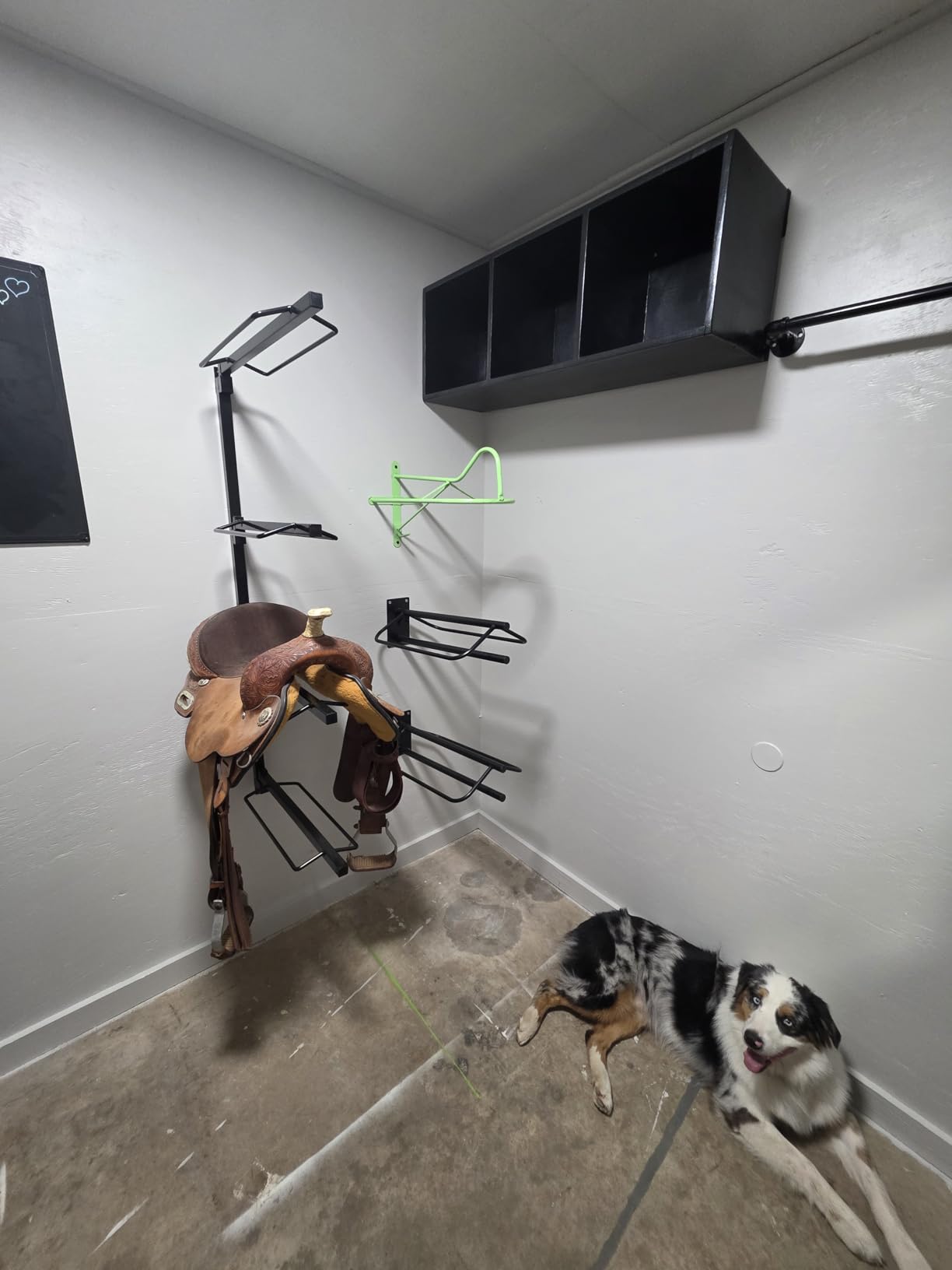 2 Pack Saddle Rack with Pad Bar, Heavy Duty Wall Mounted Saddle Stand Saddle Pad Rack for English Western Saddles Horses Blanket, Black customer photo 1
