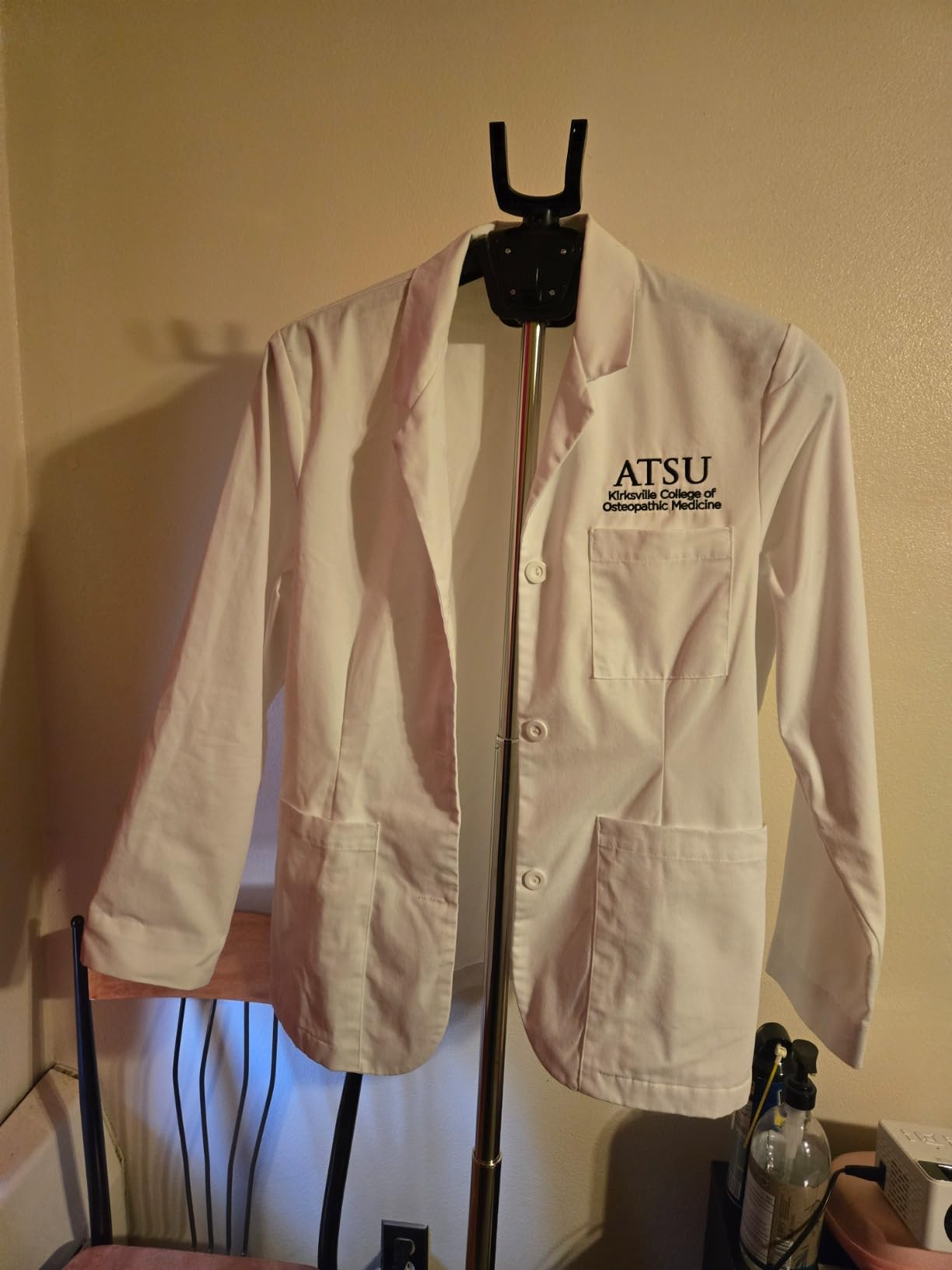 Anthter Steamer for Clothes, 1500W Powerful Standing Garment Steamer with Roll Wheels, 2.4L Water Tank for 90 Mins Continuous Steaming, 35s Fast Heat-up (Silver) customer photo 1