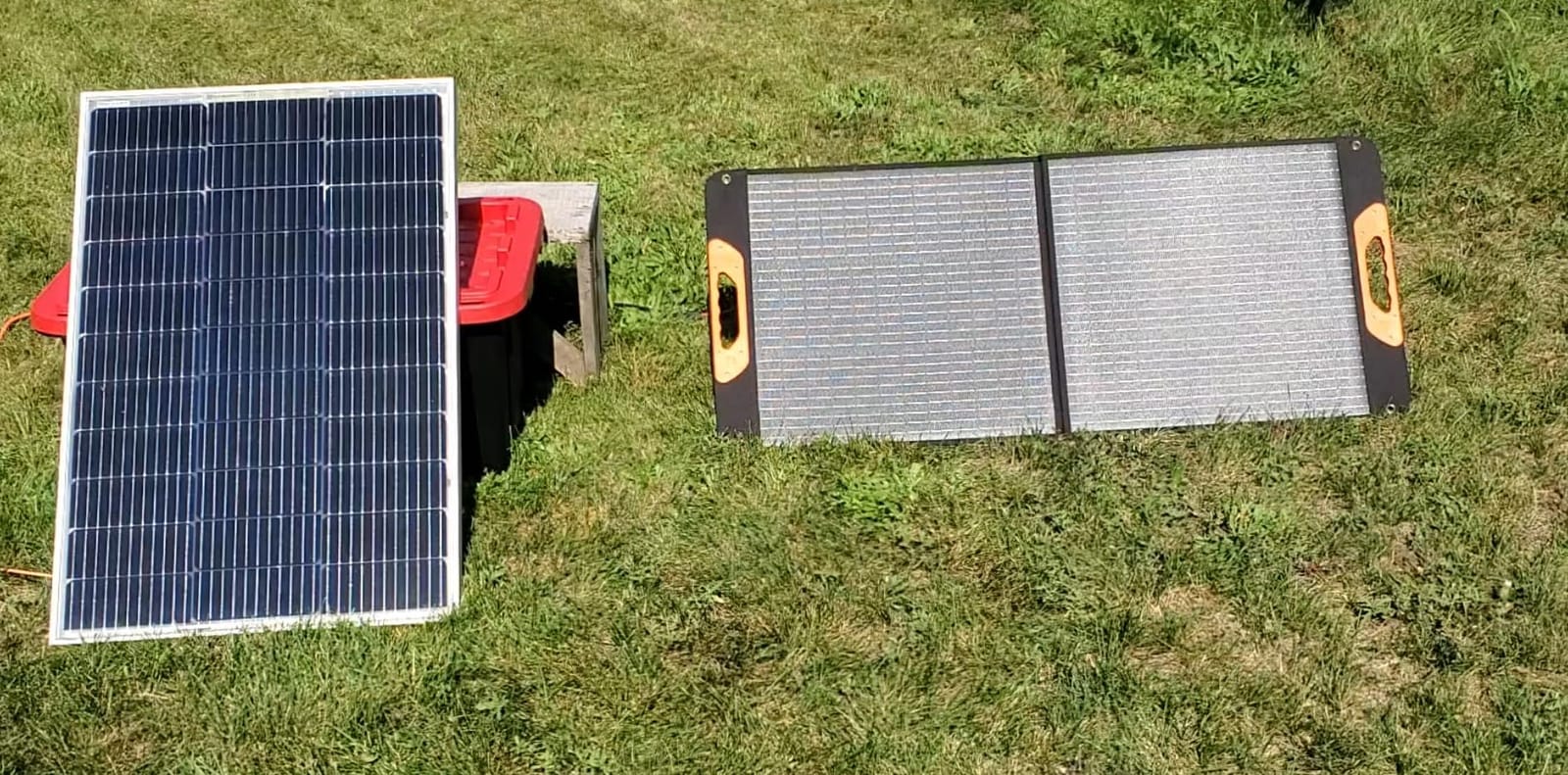 ZOUPW 100W Portable Solar Panel for Power Station, 23.5% Efficiency Mono Foldable Solar Charger for Jackery 300/Ecoflow River/Anker/Bluetti, IP67 Waterproof for Camping RV Off-Grid Emergency Power customer photo 2