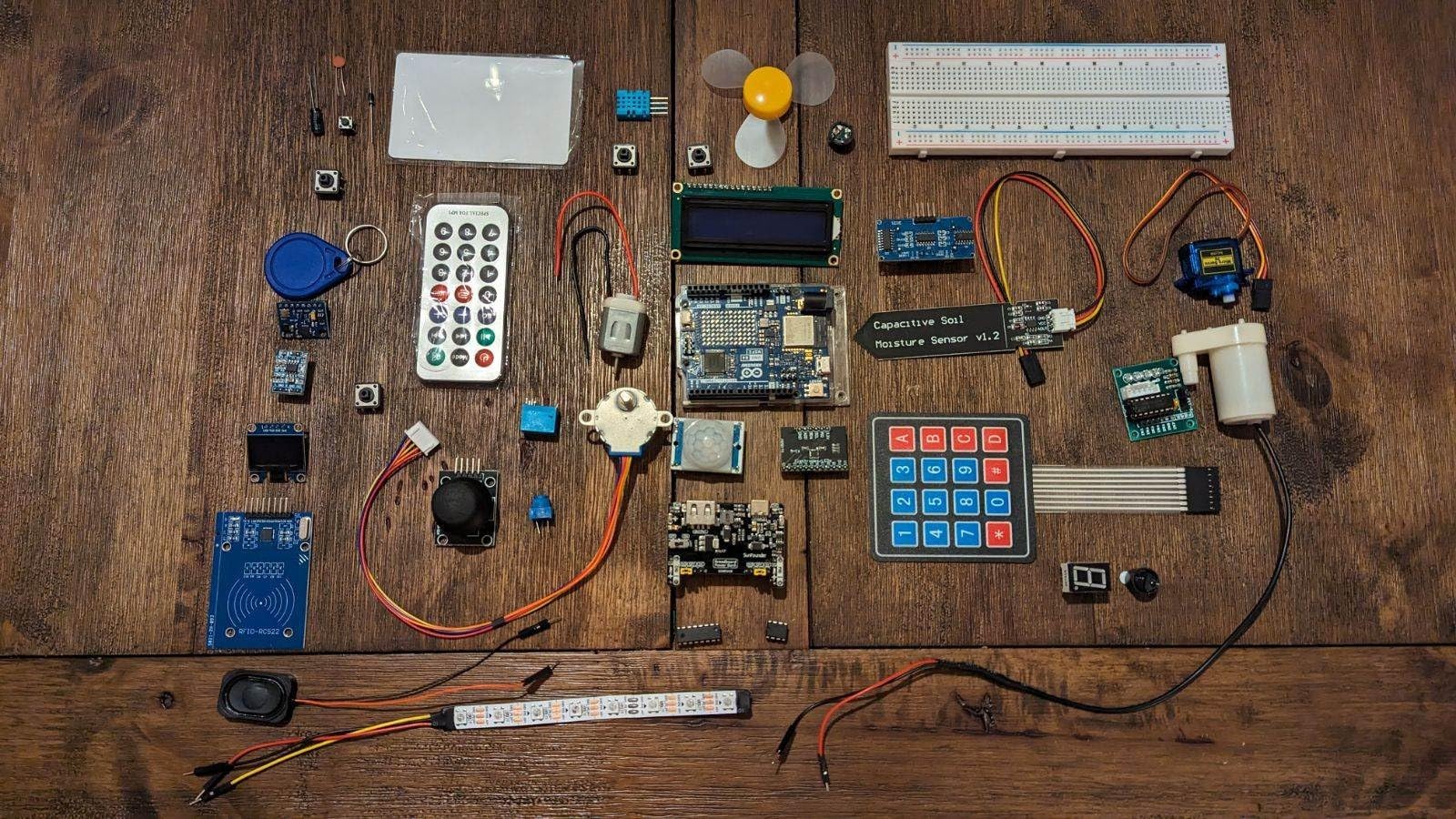 SunFounder Elite Explorer Kit with Original Arduino Uno R4 WiFi, RoHS Compliant, Bluetooth IoT ESP32 IIC LCD1602 OLED, Super Starter Kit, Online Tutorials & Video Courses for Beginners & Engineers customer photo 2