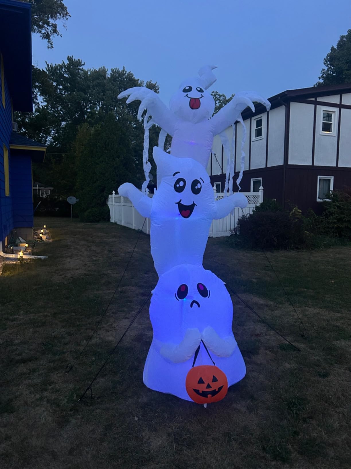GOOSH 9.8 FT High Halloween Inflatable Overlap Ghost Outdoor Decorations Blow Up Yard with Built-in LEDs for Garden Lawn Indoor Party Decor (Three Ghosts) customer photo 1