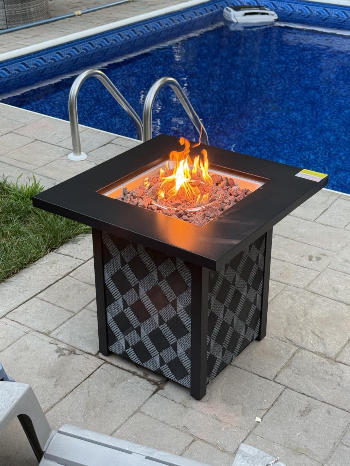 Ciays 42 Inch Gas Fire Pit Table, 60,000 BTU Propane Pits for Outside with Steel Lid and Lava Rock, 2 in 1 Firepit Table Gatherings Parties on Patio Deck Garden Backyard, Black customer photo 1