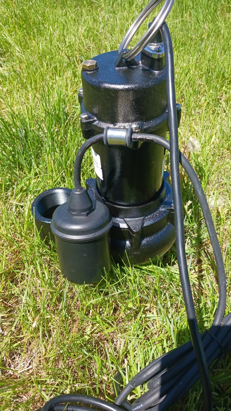 LANCHEZ 1HP 6600 GPH Submersible Sewage Pump, Heavy Duty Cast Iron Effluent Pump with Automatic Tethered Float Switch, Sump Pump for Sump Basin, Basement, Residential, 2