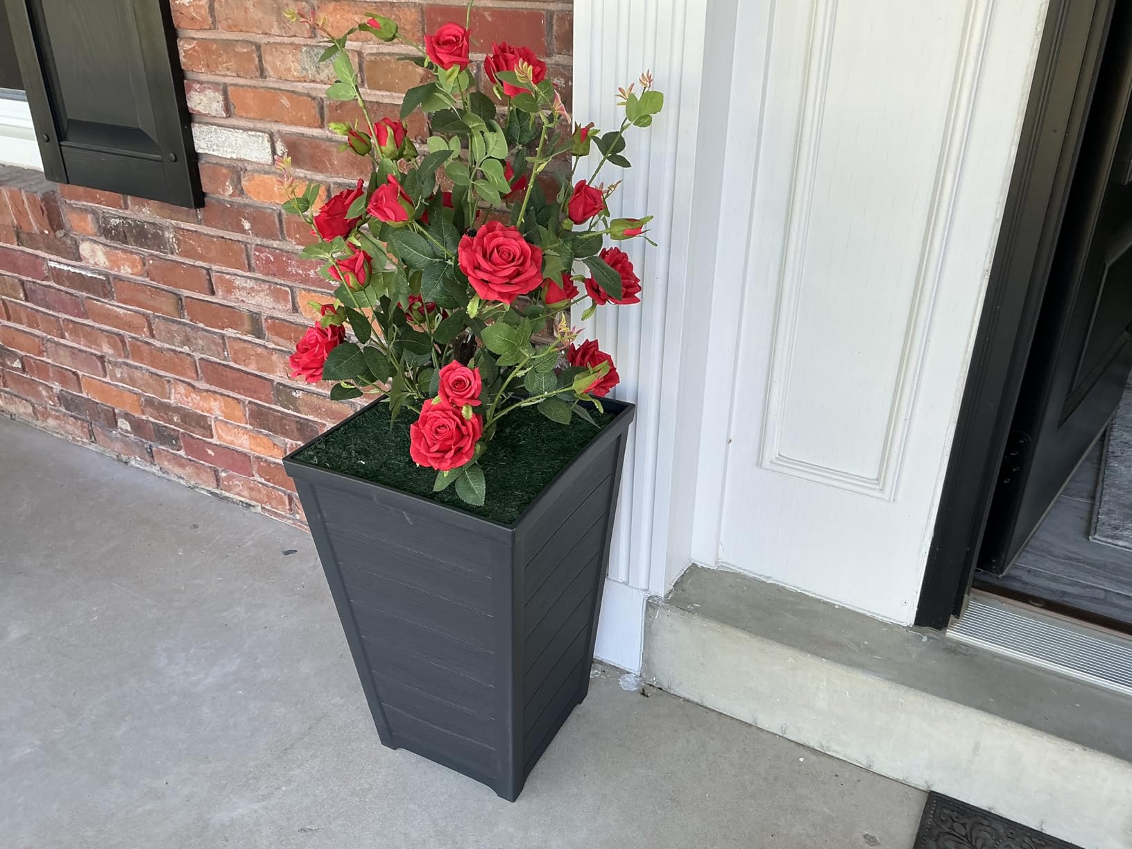 Keter Set of 2 Resin Modern Outdoor 22 Inch Tall Large Flower Pots, Tapered Wood Look Planters for Outdoor Plants and Front Porch Decor, Graphite customer photo 2