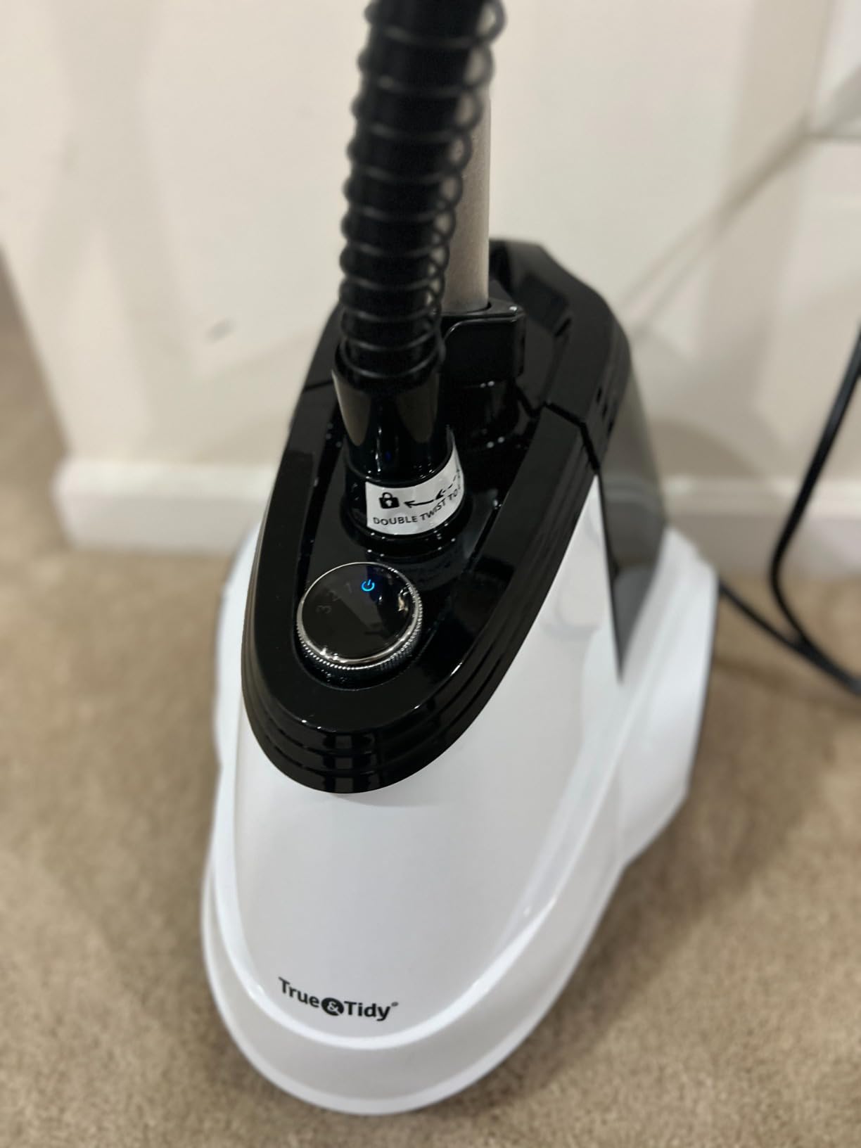 True & Tidy Heavy Duty Commercial Full Size Standing Garment Steamer for Clothes with Extra Large 3L (101 oz) Water Tank for 90+ mins of Steam Time, 1800 watts of Powerful Steam, 3 Settings, White customer photo 1