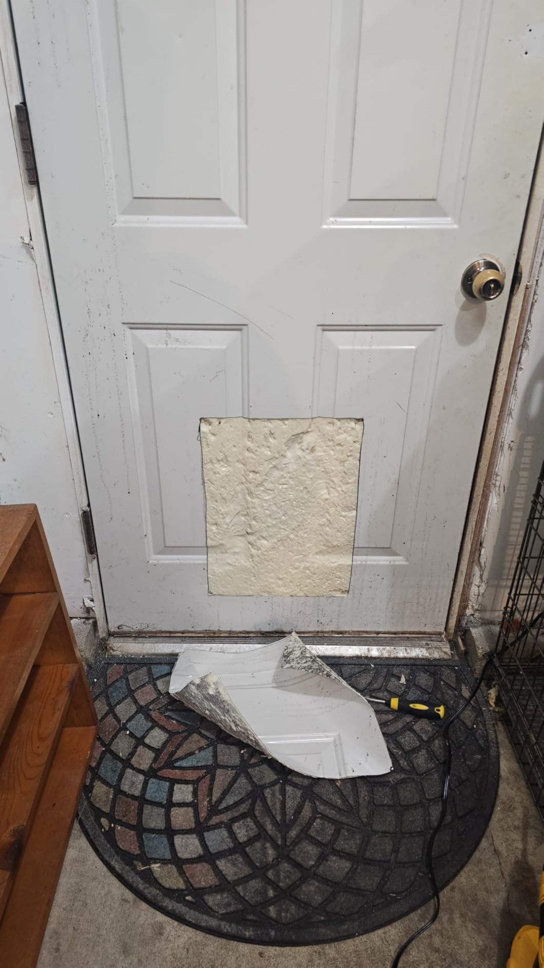 [Petoasis] 3-Flaps Heavy-Duty Dog Door, Rust Proof Aluminum Alloy Frame | Energy-Efficient, Thick Flaps Block Wind Snow Rain Intrusion in Extreme Weather (Silvery White, Large for Door) customer photo 2