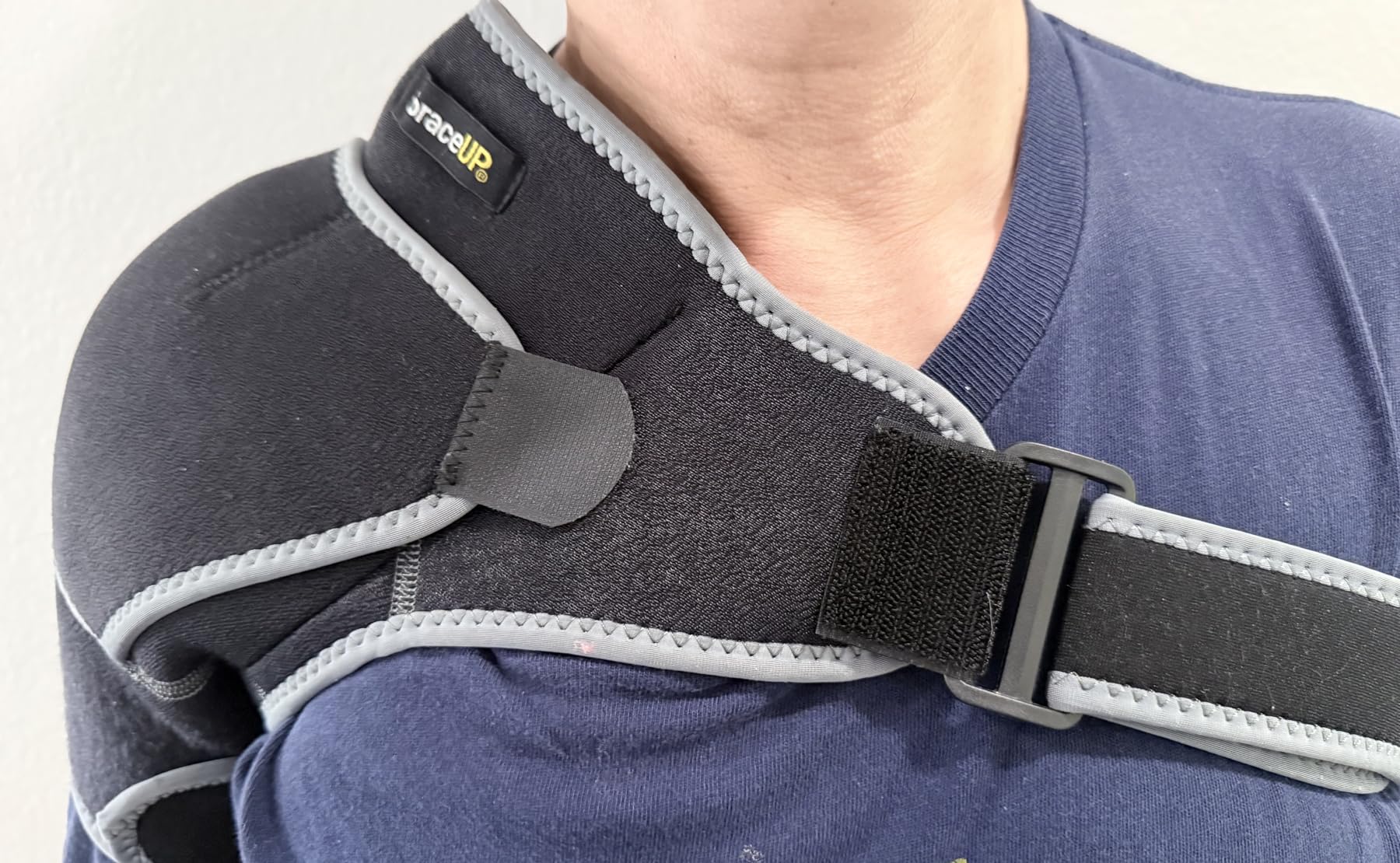 BraceUP Shoulder Brace with Adjustable Support and Ice Pad Pocket for Pain Relief, Rotator Cuff Recovery, and Injury Prevention - Ideal for Men and Women, One Size Fits Most customer photo 2