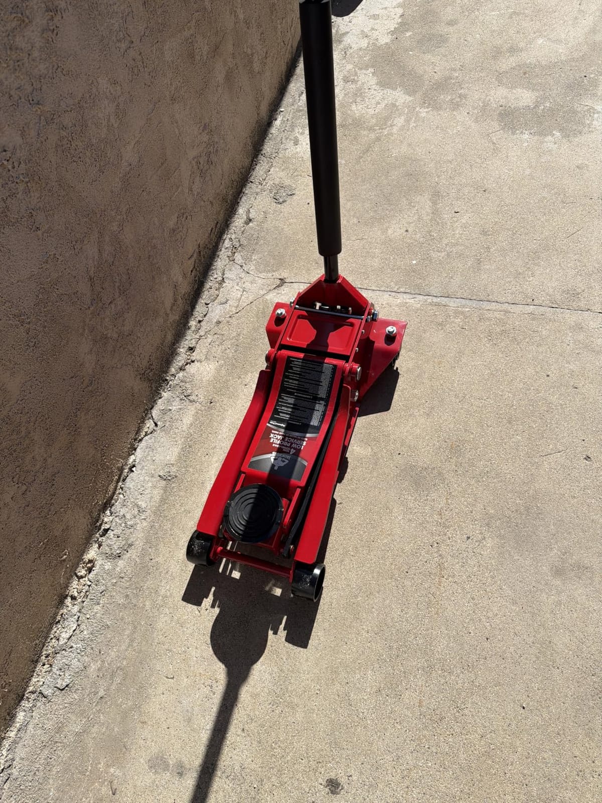 Jack Boss 4 Ton Floor Jack Hydraulic Low Profile Floor Jack with Dual Piston Quick Lift Pump, 4 Ton (8,800 lbs) Capacity, Red customer photo 1