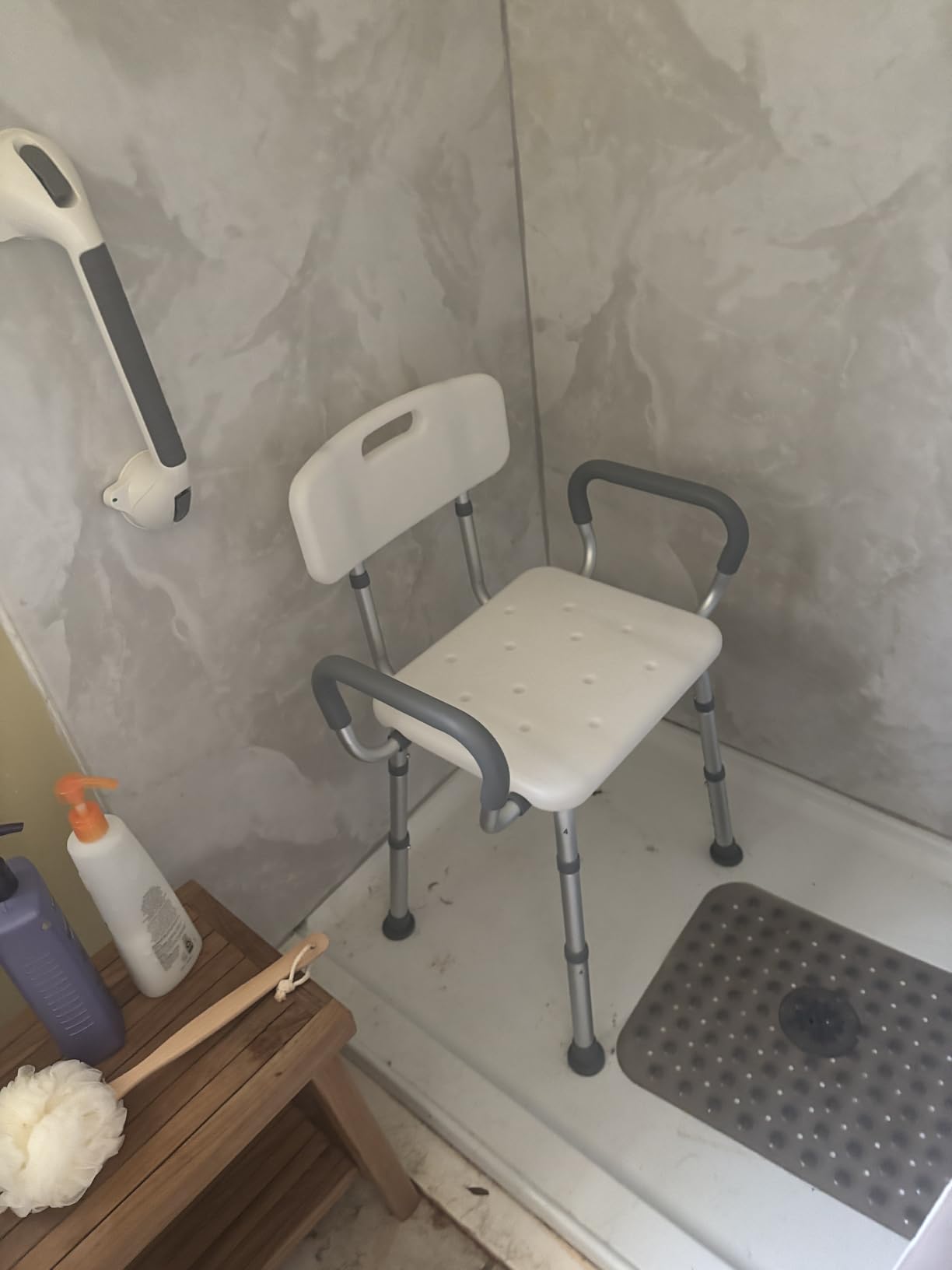 HOMLAND Shower Chair for Inside Shower with Padded Armrests and Back | Height Adjustable, Heavy Duty Shower Seat for Bathtub, Safety Bath Seat for Elderly, Adults, Handicap and Disabled, White customer photo 1