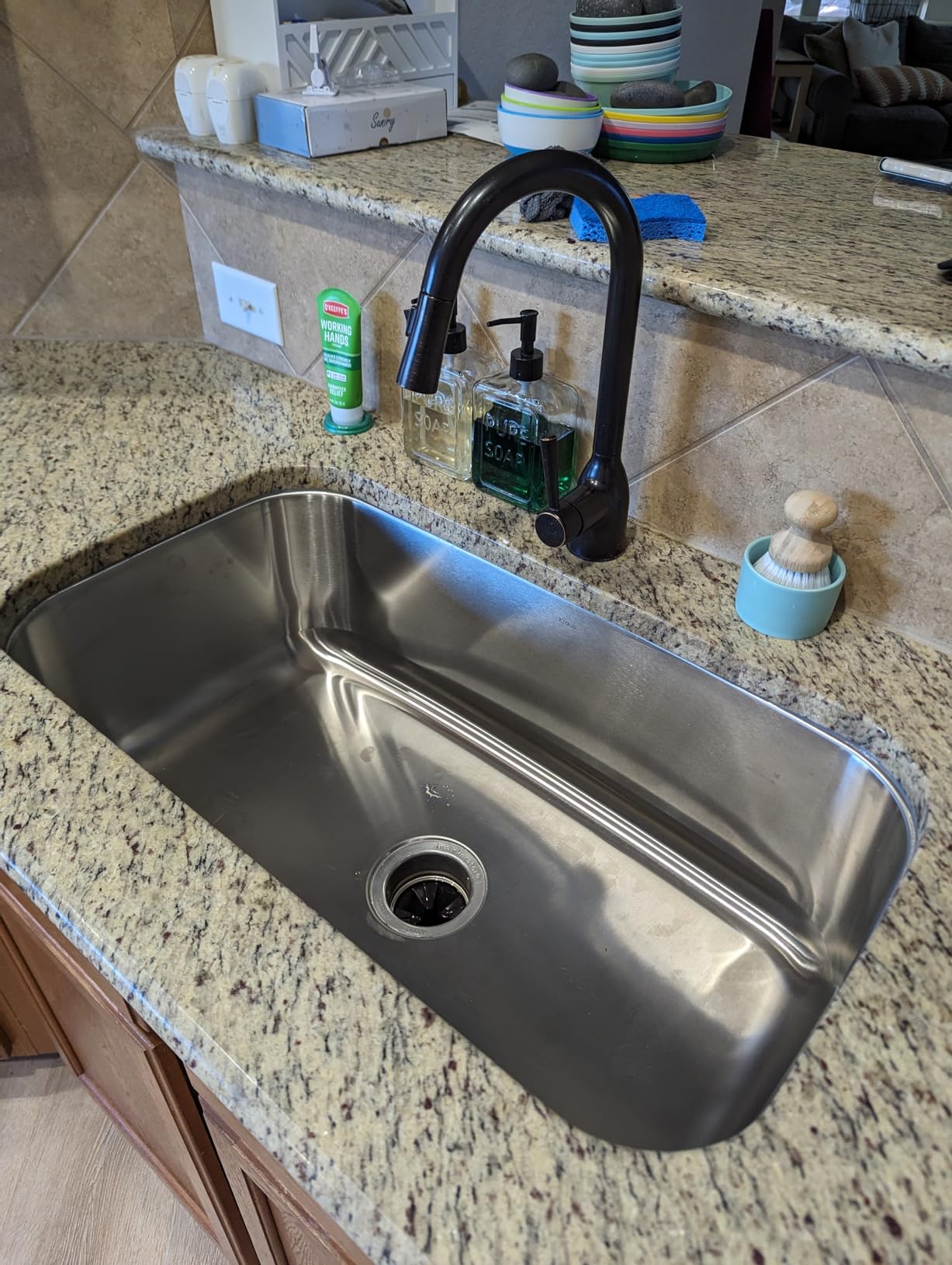 KRAUS Stainless Steel 32 in 18 Gauge Undermount Kitchen Sink KBU44 | 18-gauge T304 stainless steel, rear-set drain, rounded corners for easy cleaning, NoiseDefend soundproofing customer photo 2