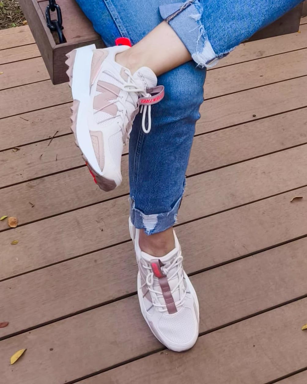 New Balance Women's Dynasoft Tektrel V1 Suede customer photo 1