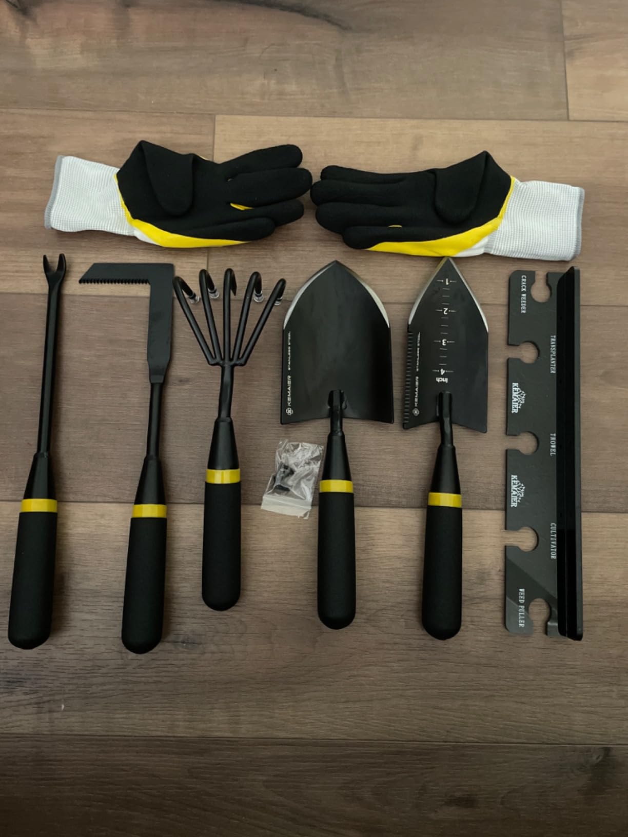 Kemaier 5-Piece Garden Tool Set, Heavy-Duty Stainless Steel Premium Tools - Effortless Digging, Precision Planting, Sharp Weeding customer photo 2