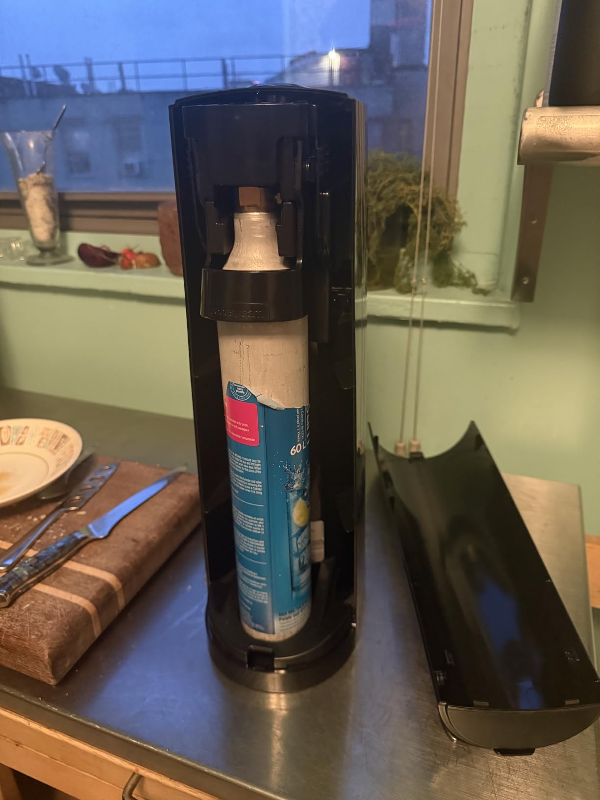 SodaStream TERRA Sparkling Water Maker, CO2 Bundle, CQC CO2 System, Includes 3 Quick Connect 60L CO2 Cylinders, 1 Dishwasher Safe BPA Free Bottle, Make your own Pepsi, Black customer photo 1