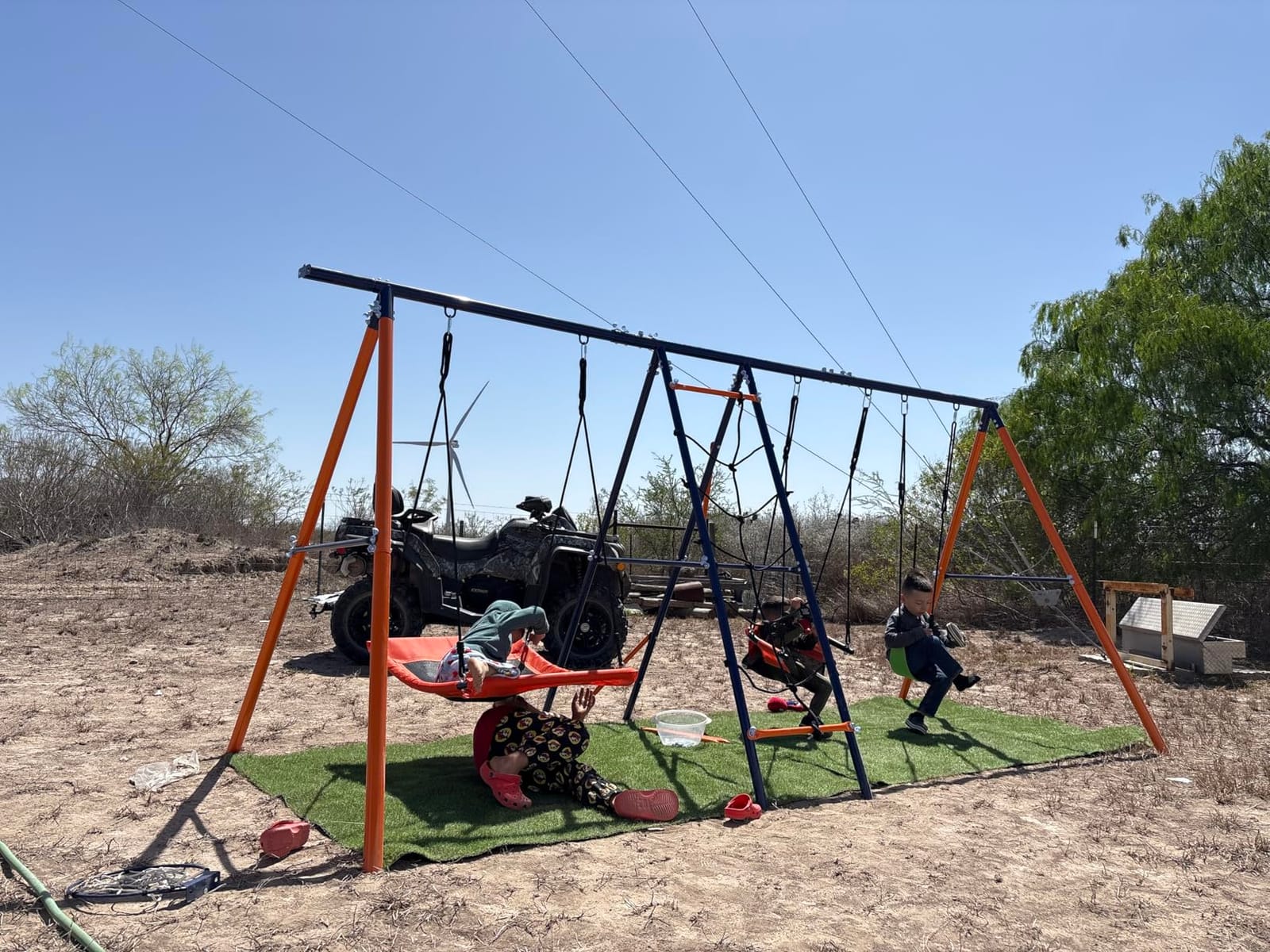 Swing Sets for Backyard 700 lb - 6 in 1 Playground customer photo 2