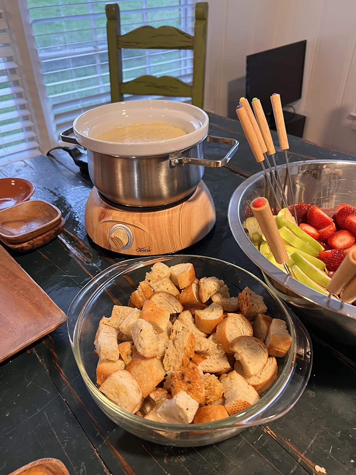 Artestia Electric Fondue Pot Set for Cheese, Chocolate, Broth & Hot Pot | 2.6QT, Adjustable Temperature Control, Removable Stainless Steel & Ceramic Bowls, 8 Color-Coded Forks customer photo 1