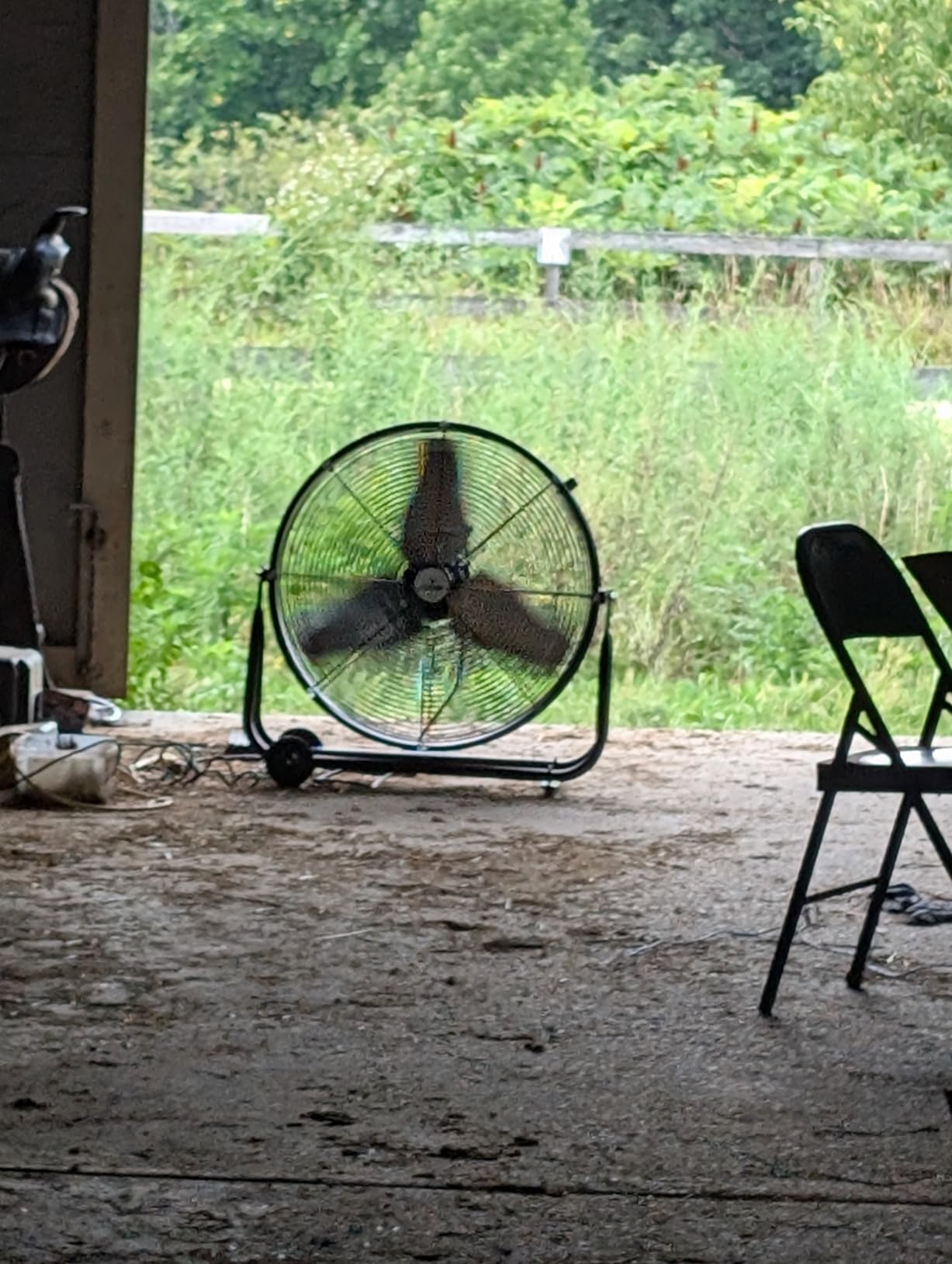 iLiving 12 in. Low Noise Turbo Fan 1139 CFM 3-Speed Portable Air Circulator for Shop, Office, Greenhouse, Home and Warehouse customer photo 2