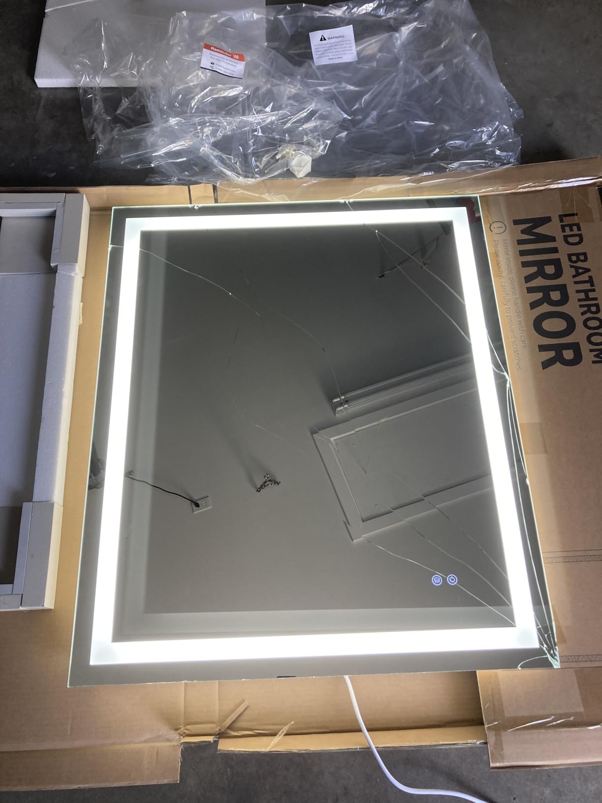 Keonjinn 24x32 Inch LED Bathroom Mirror with Lights, Frontlit & Backlit | HD Tempered Glass, 3-Color Temperature & Stepless Dimmable Lighting, Fast & Safe Defogging, Effortless Installation customer photo 1
