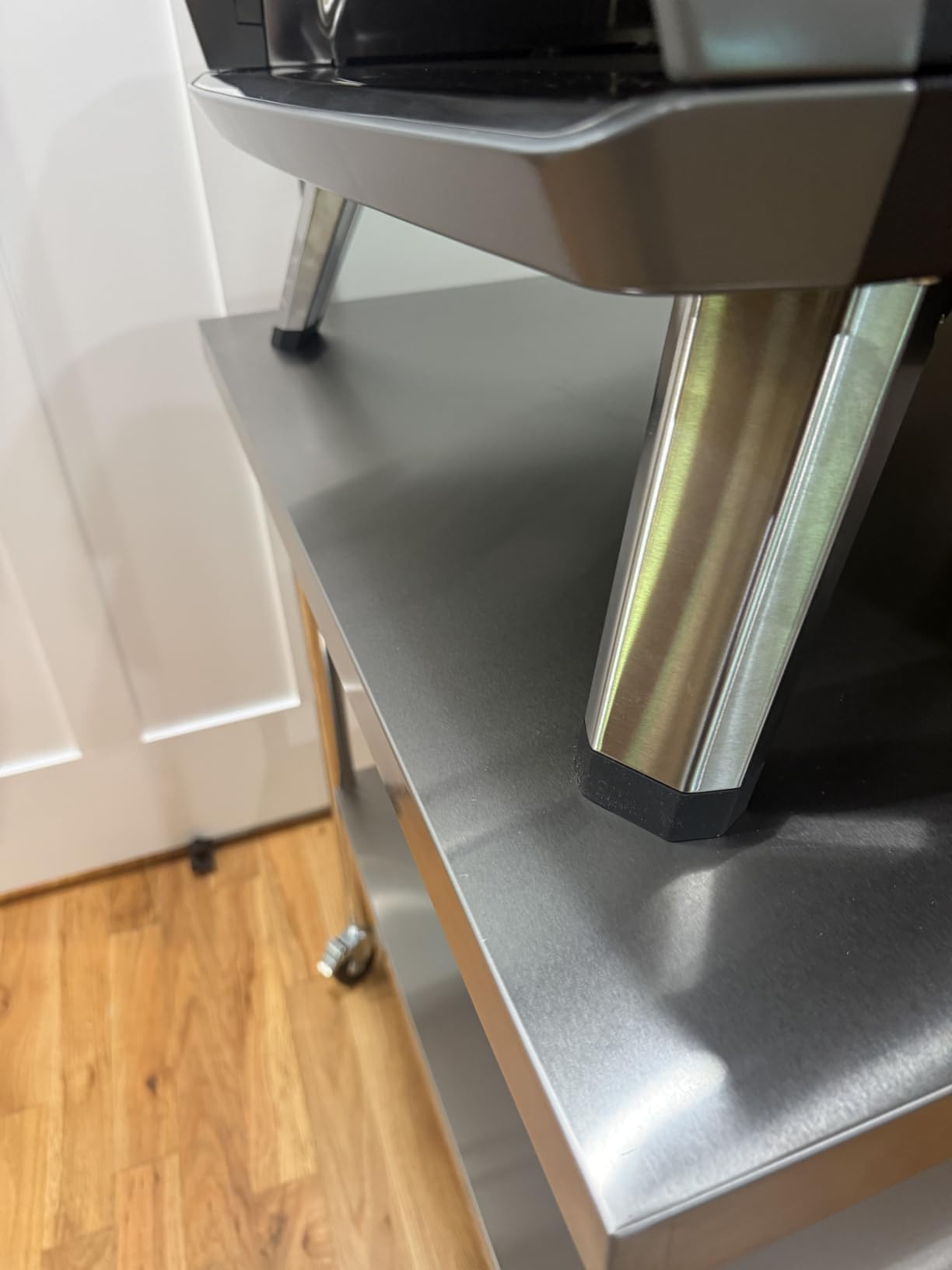 VEVOR Stainless Steel Work Table 30 x 60 x 38 Inch, with 4 Wheels, 3 Adjustable Height Levels, Heavy Duty Food Prep Worktable for Commercial Kitchen Restaurant, Silver customer photo 1