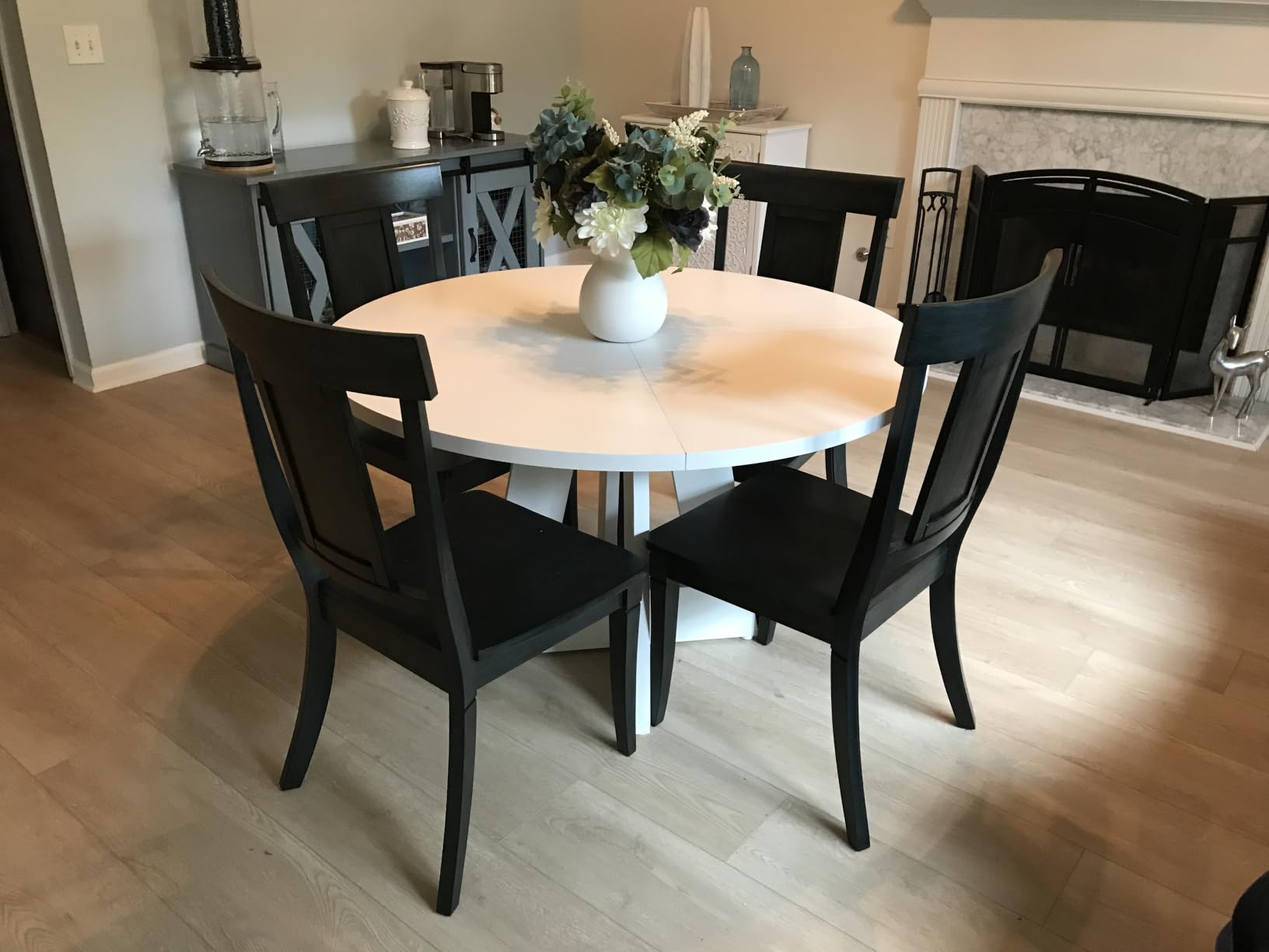 LITTLE TREE Round Dining Table for 4-6 People, 47 Inches Dining Room Table with Wooden Pedestal Base, Brown Dinner Tables, Circle Kitchen Tables for Dining Room, Kitchen, Living Room (Table Only) customer photo 1