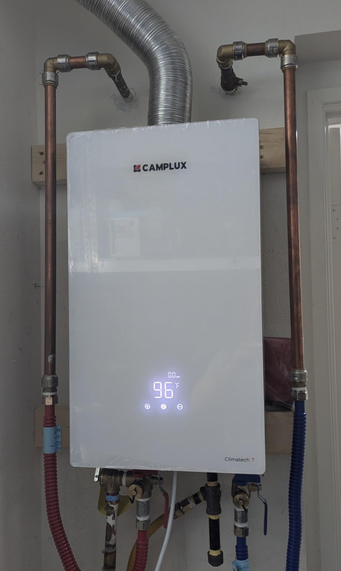 CAMPLUX Natural Gas Tankless Water Heater Indoor, Up to 7.6 GPM 199,000 BTU | 6.86 GPM 170,000 BTU CSA Certified High Efficiency Instant On-Demand Hot Water for Bathroom, Kitchen, Multi-Point Heating customer photo 1