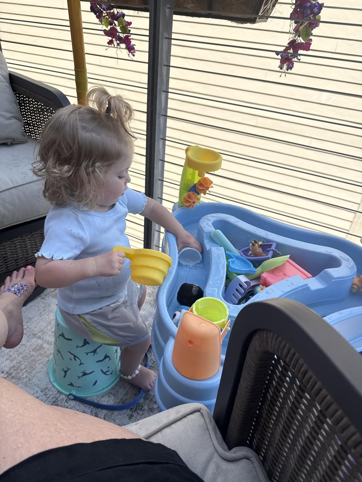 Little Tikes Bluey Water Table (6252) customer photo 1