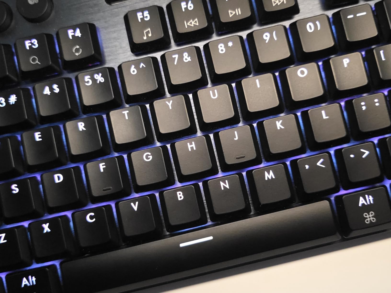 Hexgears Immersion A3 Low Profile Wireless Mechanical Keyboard, Tactile, Bluetooth 5.0/2.4GHz/USB C, Hot Swappable, RGB Backlit, TFT Screen, 5800mAh Battery customer photo 1