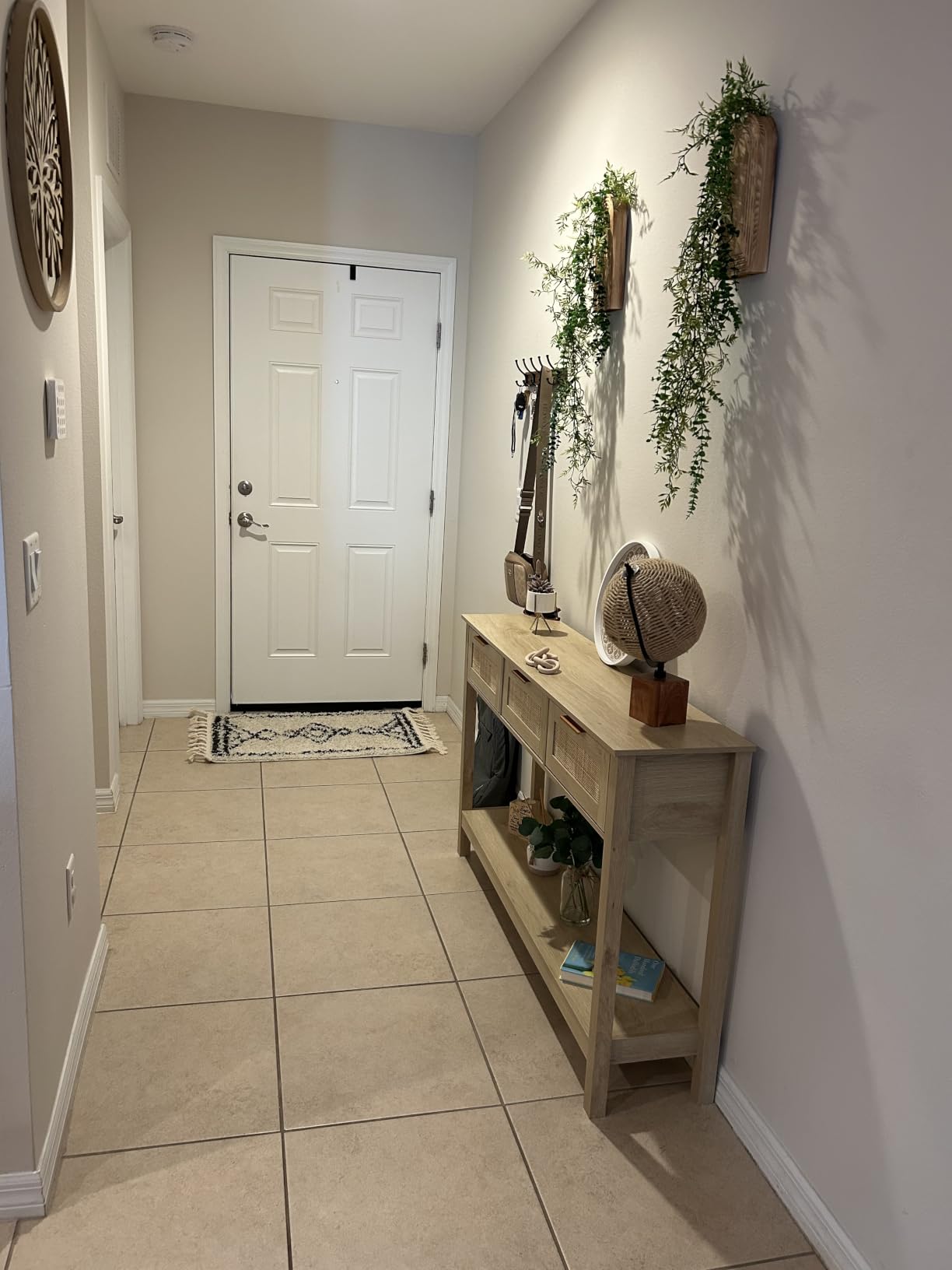 Dnnnii 2 Pack Wooden Wall Vase Set - Brown Finish Modern Farmhouse & Boho Wall Decor for Entryway, Hallway, Bathroom, Living Room, Dining Room, Narrow Spaces customer photo 2