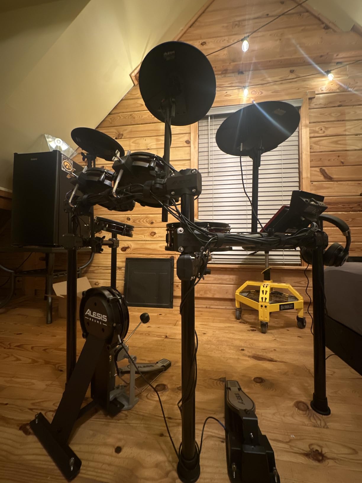 Alesis Nitro Pro Electric Drum Set | 10