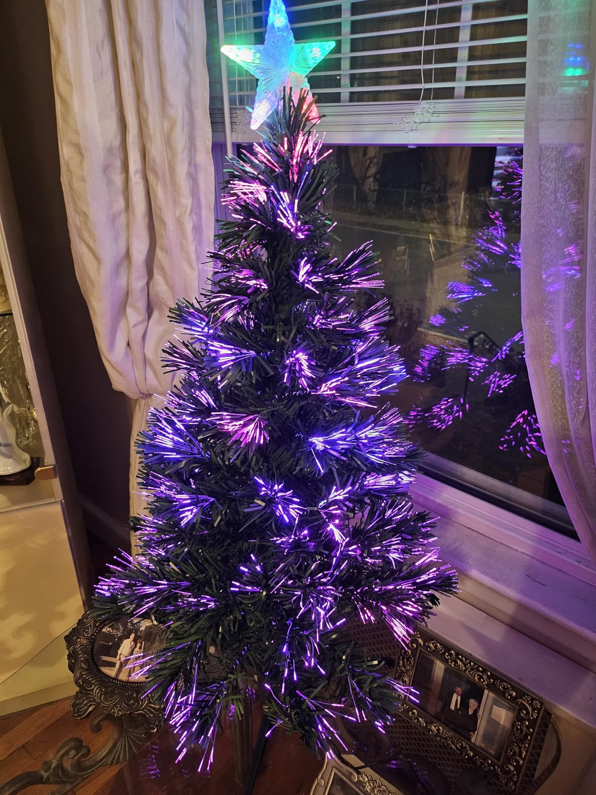 5FT Fiber Optic Green Christmas Tree Artificial Tree with Stand, Pre-lit Full Xmas Tree with Top Star Perfect for Indoor Holiday Decoration customer photo 2