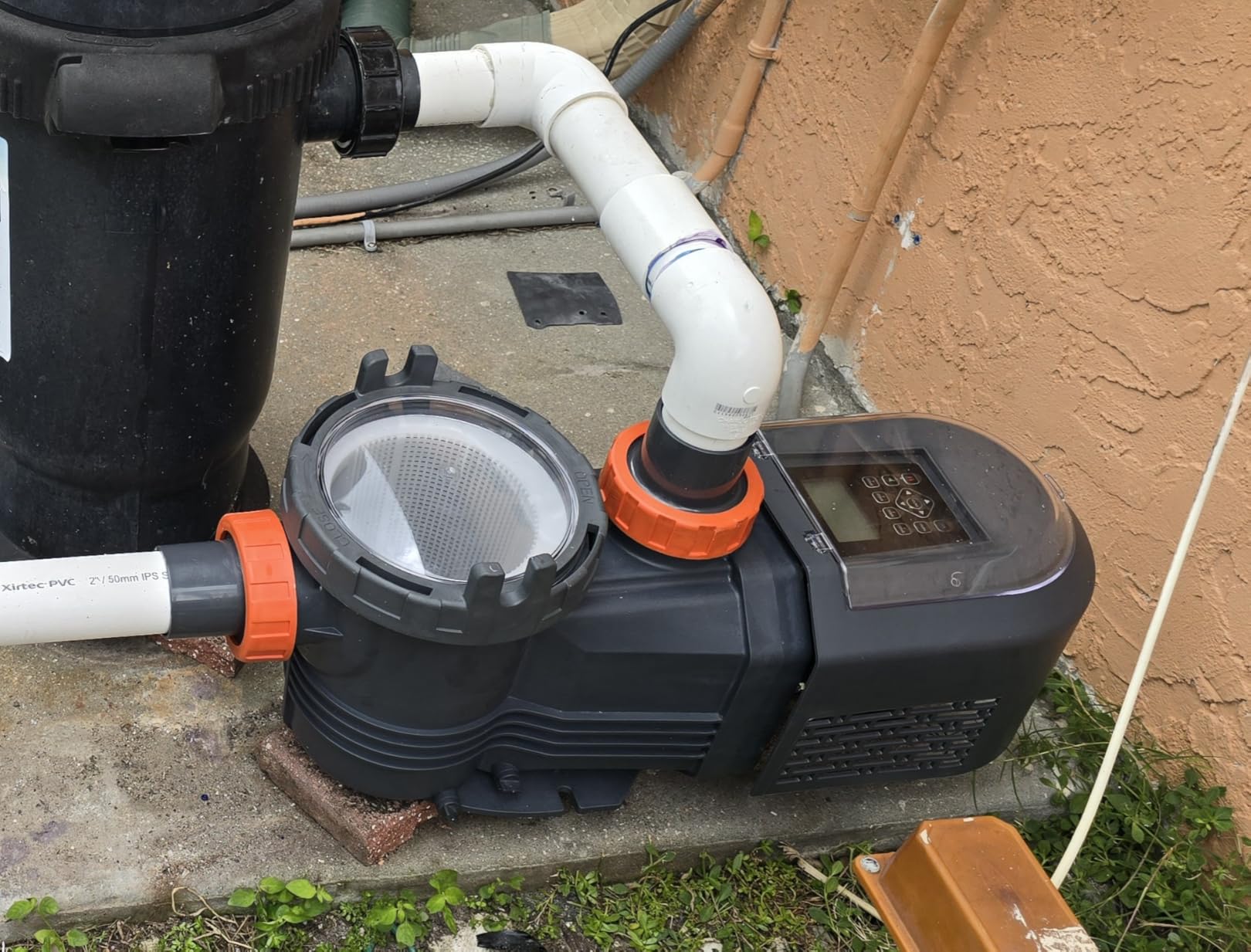 1.8HP Variable Speed Pool Pump for Inground & Above-Ground Pools, Permanent Magnet Motor, 220V-240V, High-Flow 9114 GPH, Energy Efficient & Quiet Self-Priming Pool Pump with Filter Basket customer photo 2