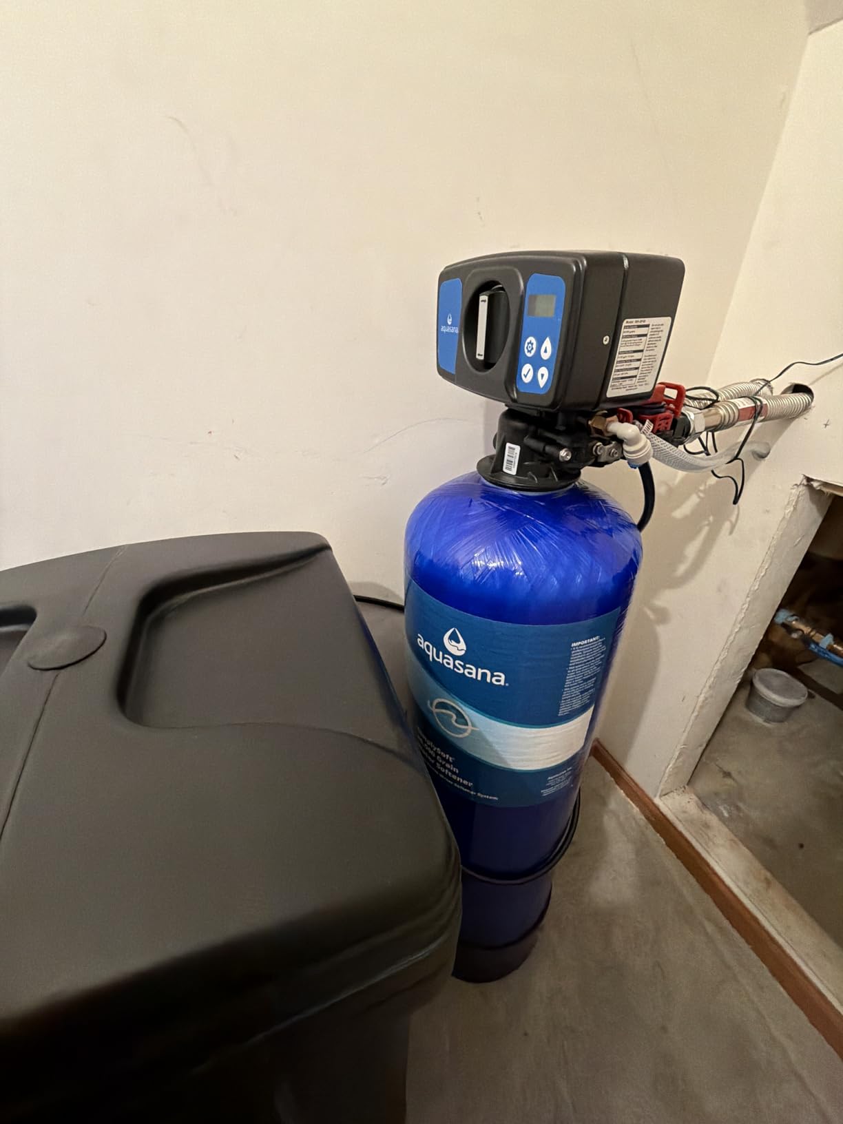 Aquasana SimplySoft Whole House Water Softener | 60K Grain | WH-SF60-BASE | Hard Water Reduction | 16.6 GPM | Metered Regeneration | Salt-Saving Efficiency | Base Tank & Cabinet | 5/10-Year Warranty customer photo 2