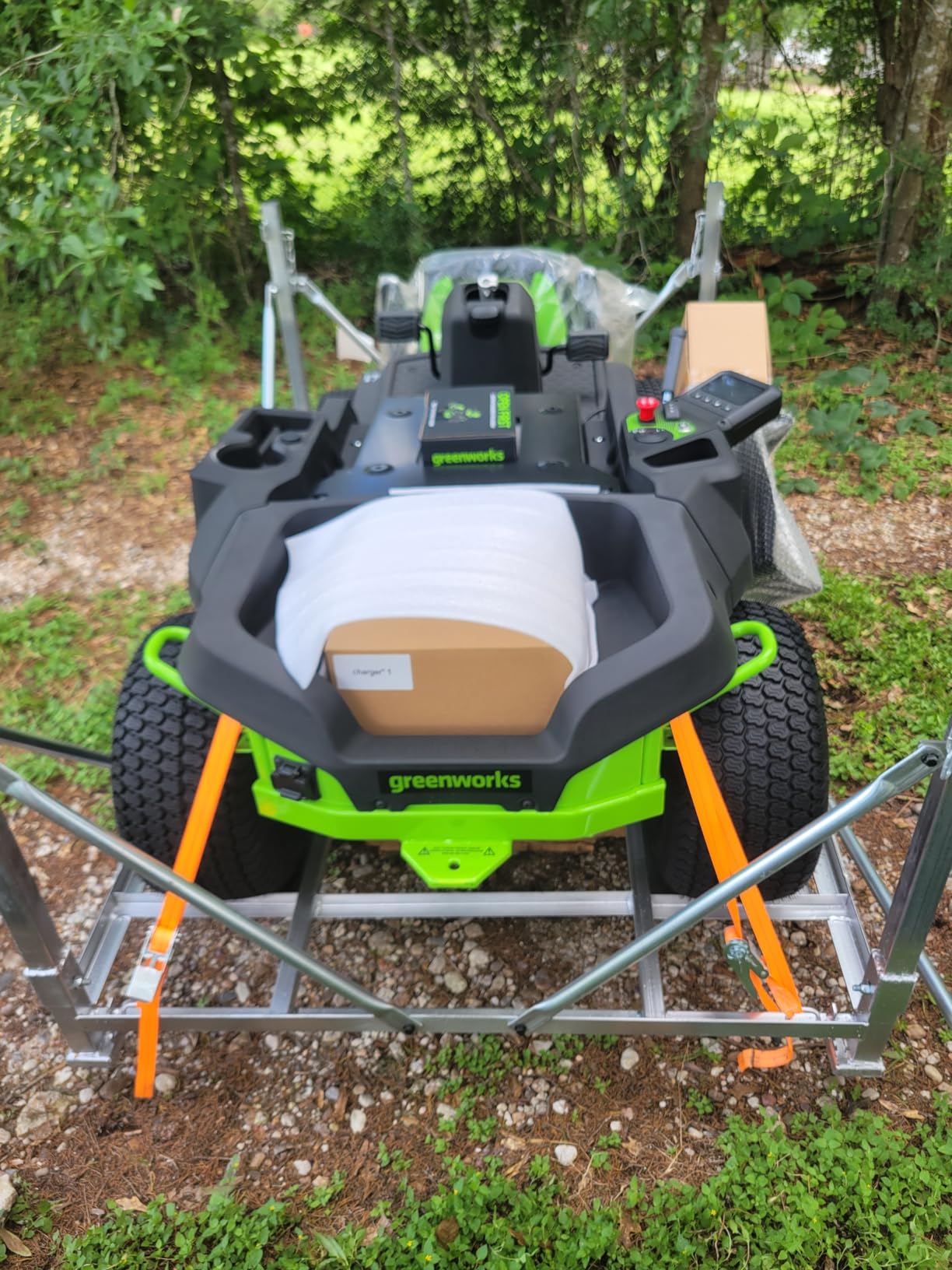 Greenworks 80V 42' Riding Lawn Mower (2 Acre, 32 HP Gas Equivalent, 5 MPH, Cargo Bin, Tow Up to 200 lbs.), (4) 5.0Ah Batteries (1,600 Wh Max) + Turbo Wall Charger customer photo 2