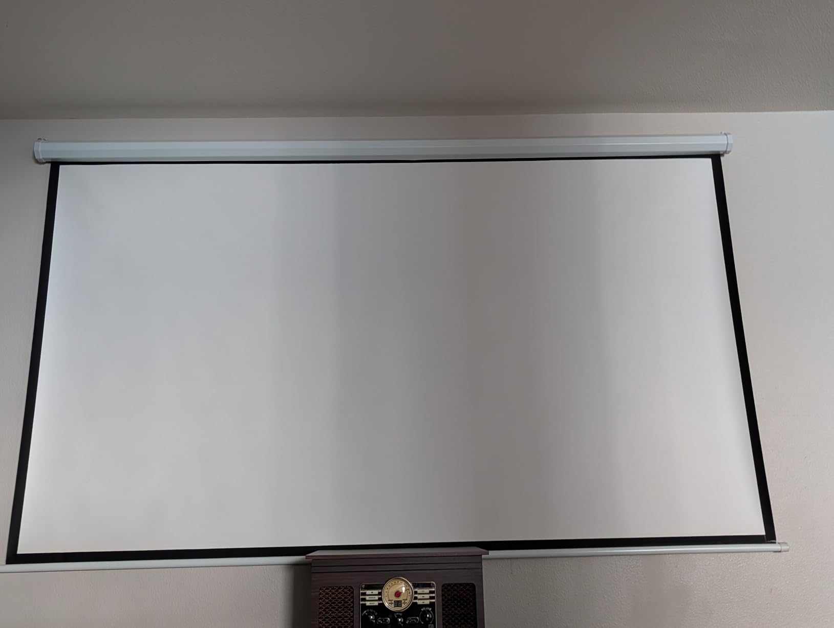 ViewSonic PX700HDH 1080p Projector 3700 Lumens, Dual HDMI, Home Theater | Home Theater, Movie, Gaming Projector With 1080p, 3700 Lumens, 1.1x Optical Zoom, Dual HDMI, Big Screen, SuperColor customer photo 1