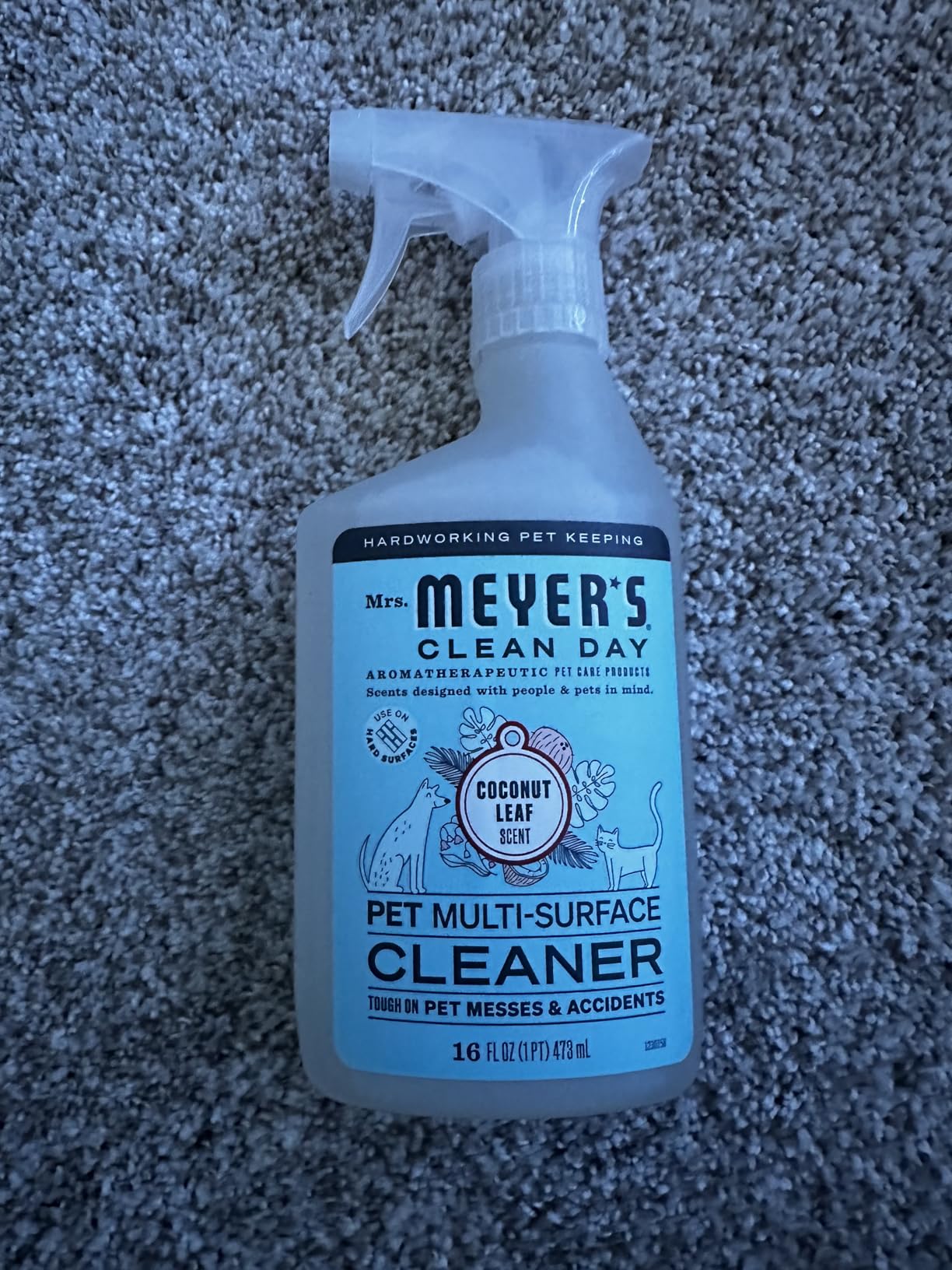 MRS. MEYER'S CLEAN DAY Pet Multi-Surface Cleaner, Orange Blossom, 16 fl oz | Formulated for Pet Messes and Accidents, Works on Hard Surfaces like Tile, Floors, Crates, and Artificial Turf customer photo 2