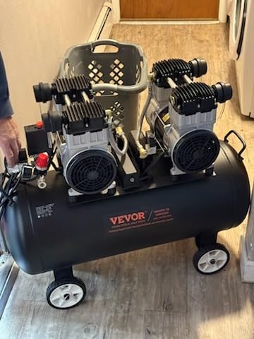 VEVOR Air Compressor, 20 Gallon Steel Tank, 4HP 10.6 CFM@90 PSI Oil Free Air Compressor & Max. 125PSI Pressure, 78dB Ultra Quiet Compressor for Auto Repair, Tire Inflation, Spray Painting (220V 60Hz) customer photo 1