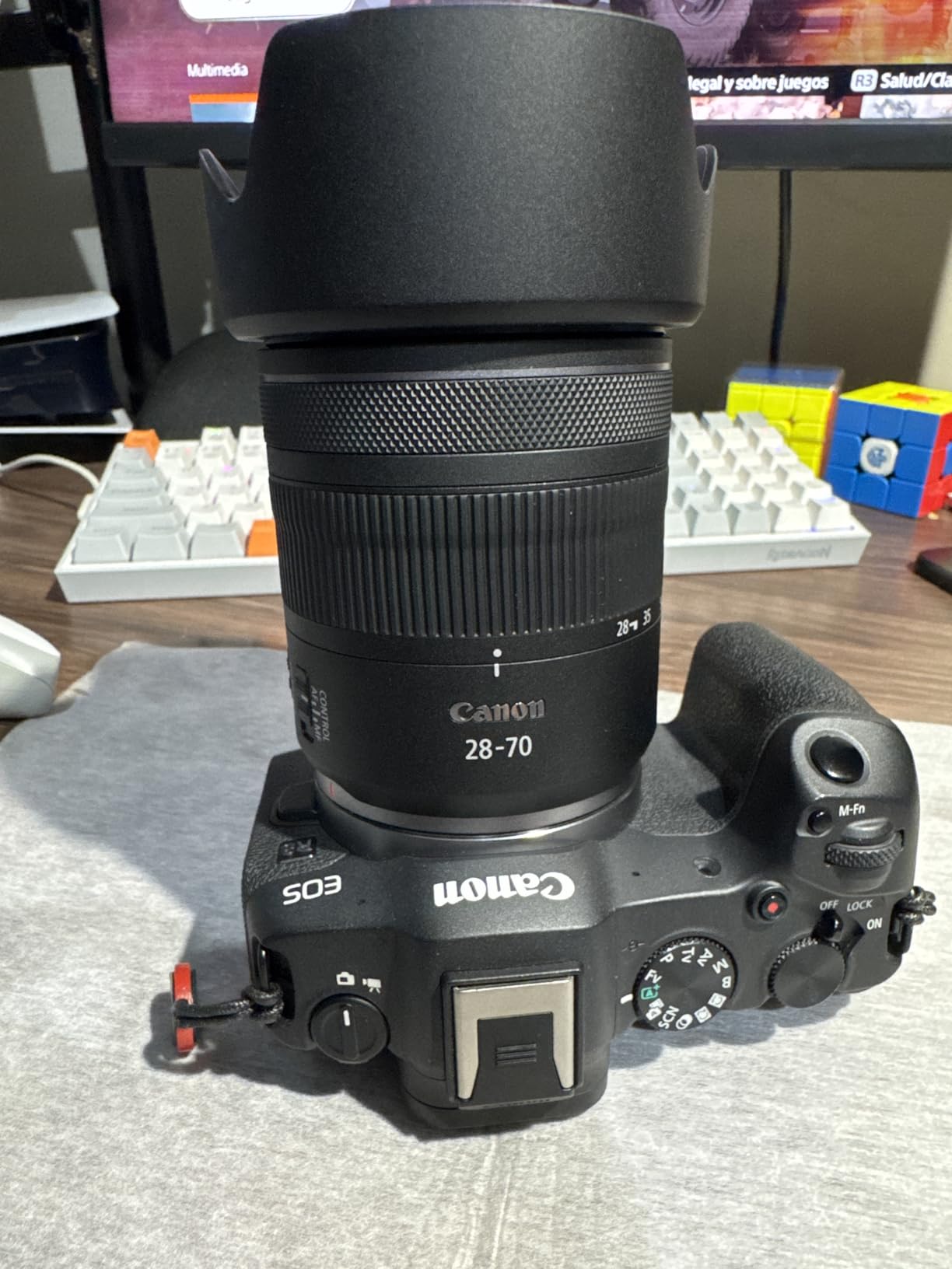 Canon RF28-70mm F2.8 is STM Macro Lens, Black customer photo 1