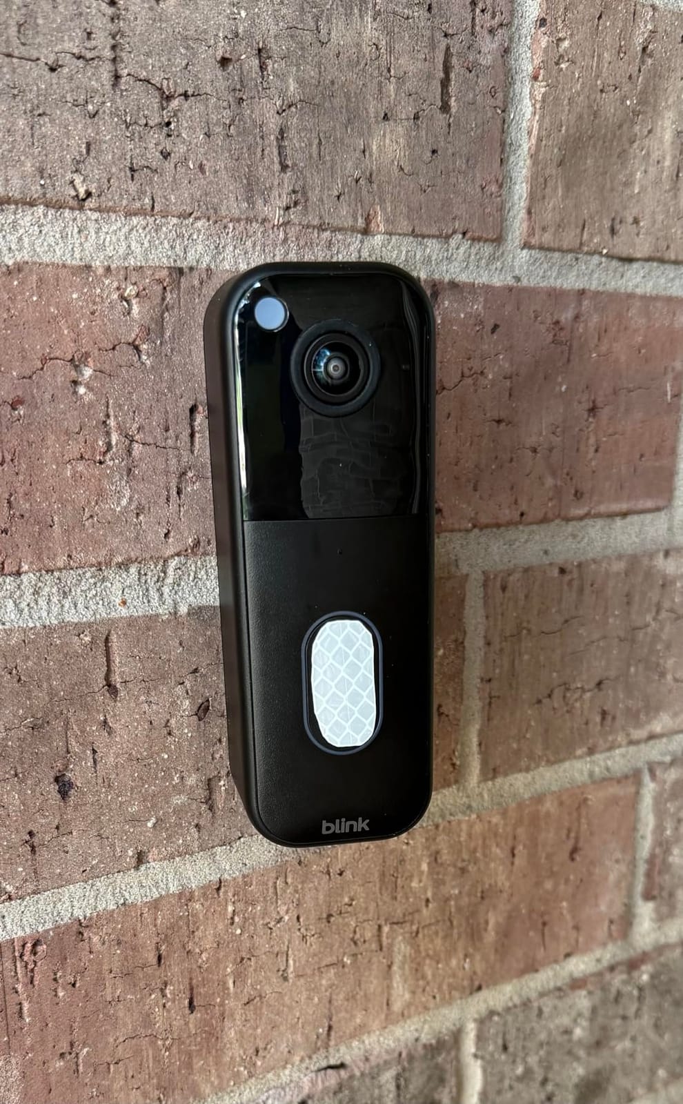 Blink Video Doorbell - Head-to-toe HD view, two-year battery life, and simple setup. Sync Module Core included - System (Black) customer photo 2