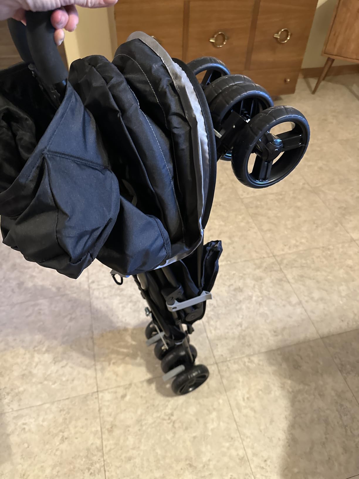 Ingenuity 3D Mini Convenience Stroller - Lightweight Stroller with Compact Fold, Multi-Position Recline, Canopy with Pop Out Sun Visor - Umbrella Stroller for Travel and More, Slate Grey customer photo 2