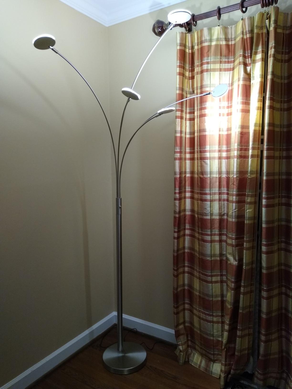 Brightech Orion Arc Floor Lamp for Living Room, Dimmable Tree Floor Lamp with 5 Adjustable Arms, Multi-Head Standing Lamp with Flexible Rotating LEDs for Bedroom - Bright Hanging Lighting - Black customer photo 1