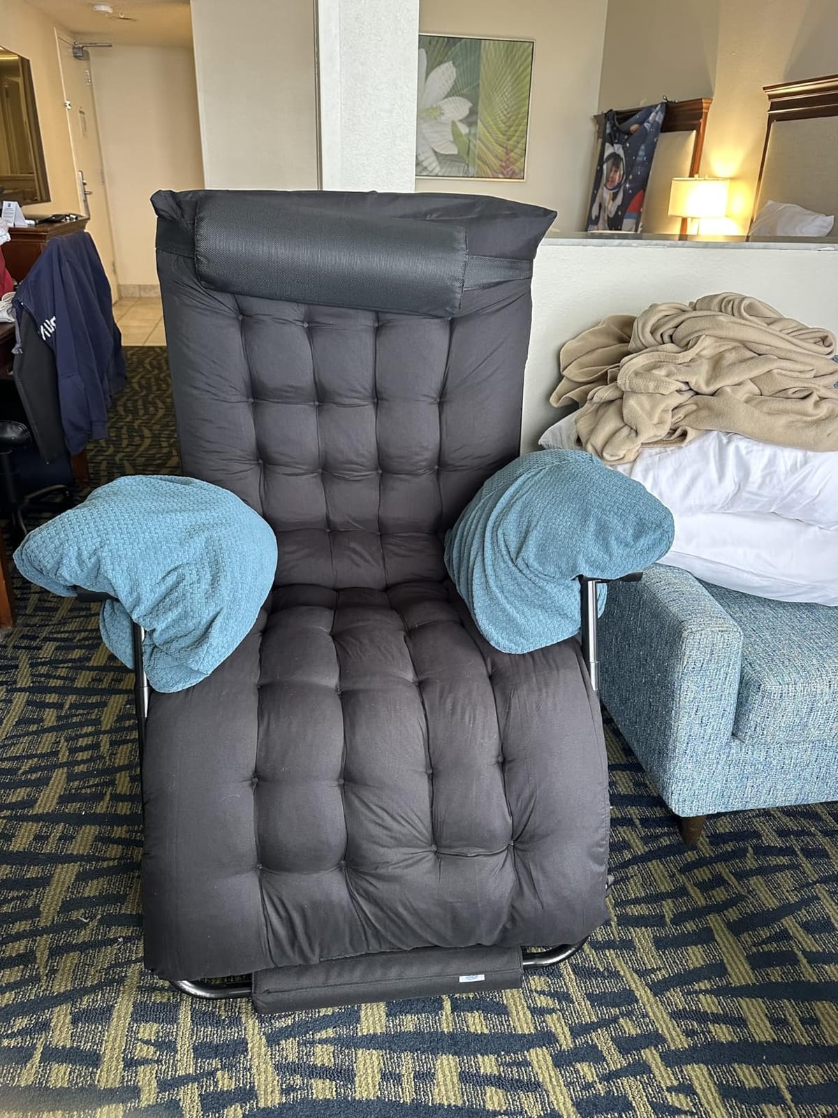 Oversized Zero Gravity Chair with Storage Bag, 33
