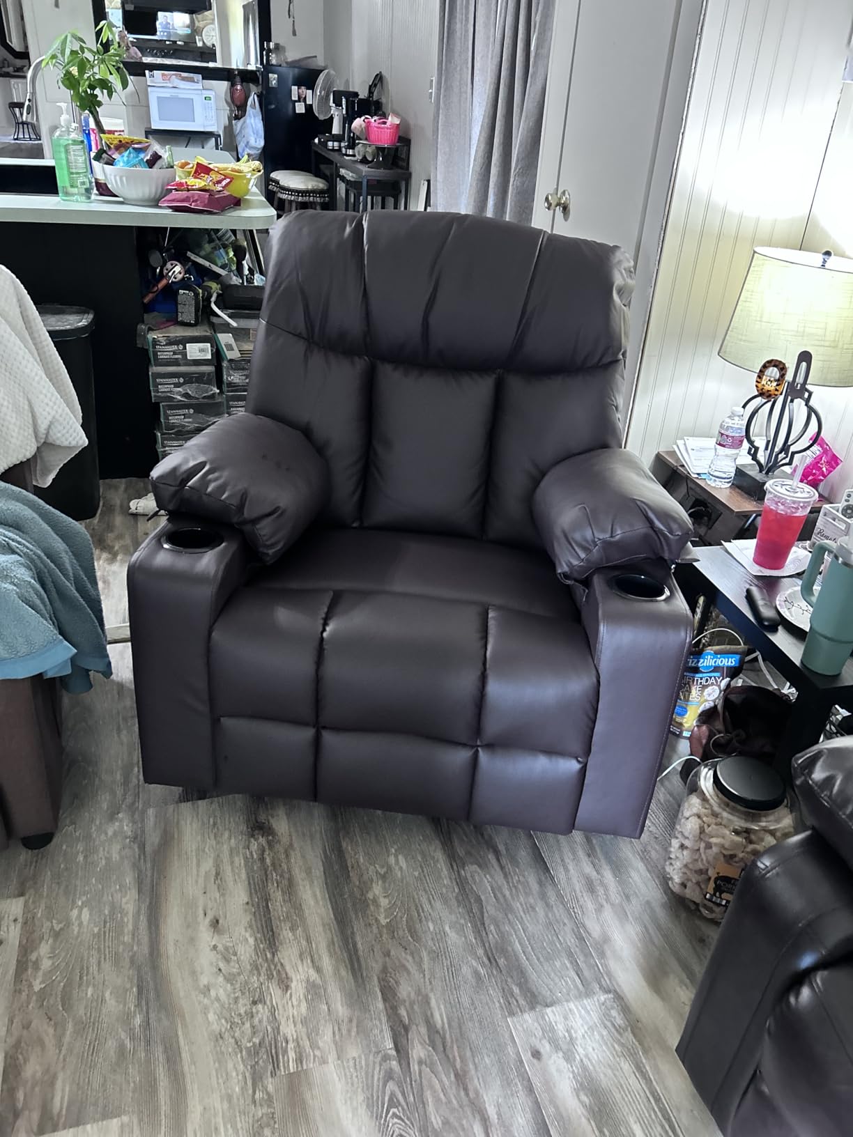 Bonzy Home Oversized Swivel Rocker Recliner, Rocking Recliner Chair, Black | Heated and Massage, 40
