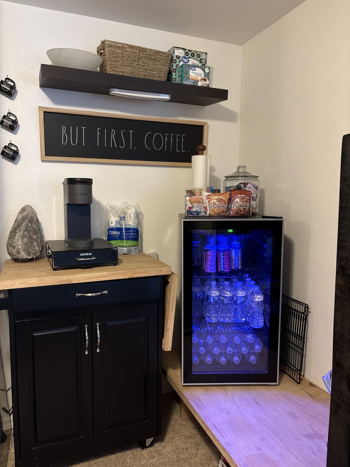 Electactic 50 Cans Beverage Refrigerator Cooler, 1.3 Cu.ft Mini Fridge Countertop Drink Cooler with Glass Door for Beer, Soda,Wine, Adjustable Digital Temperature Control for Home Dorm Bar, Black customer photo 1