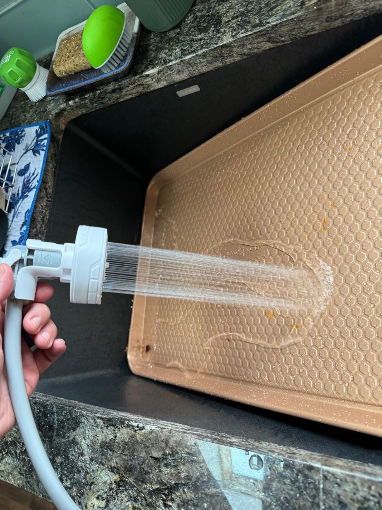 FLEXTAILGEAR MAX Shower Portable Shower for Camping, Rechargeable Outdoor Camping Shower, Portable Shower Pump with USB-C, Shower Pump for Hiking, Car wash, Pet Cleaning, Beach Vacations customer photo 2