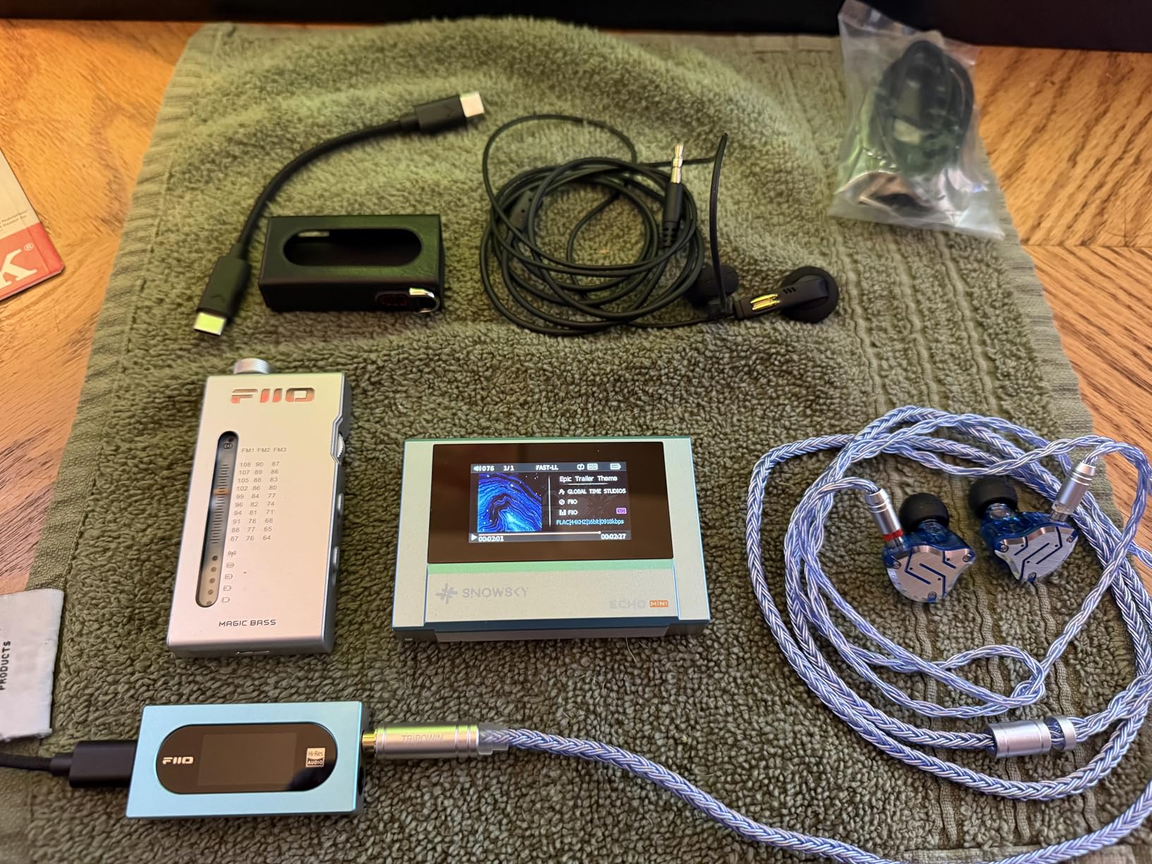 FIIO KA15 Portable DAC and Headphone Amplifier (Black) customer photo 2
