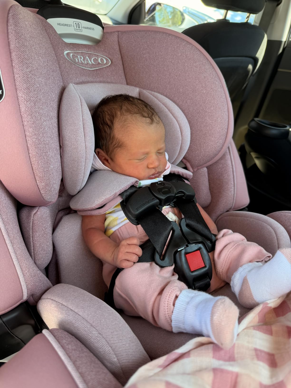 Graco 4Ever DLX 4-in-1, 10 Years Use Infant to Toddler Car Seat, Maddox, Includes Rear Facing, Forward Facing, Highback Booster & Backless Booster Seat Options customer photo 1