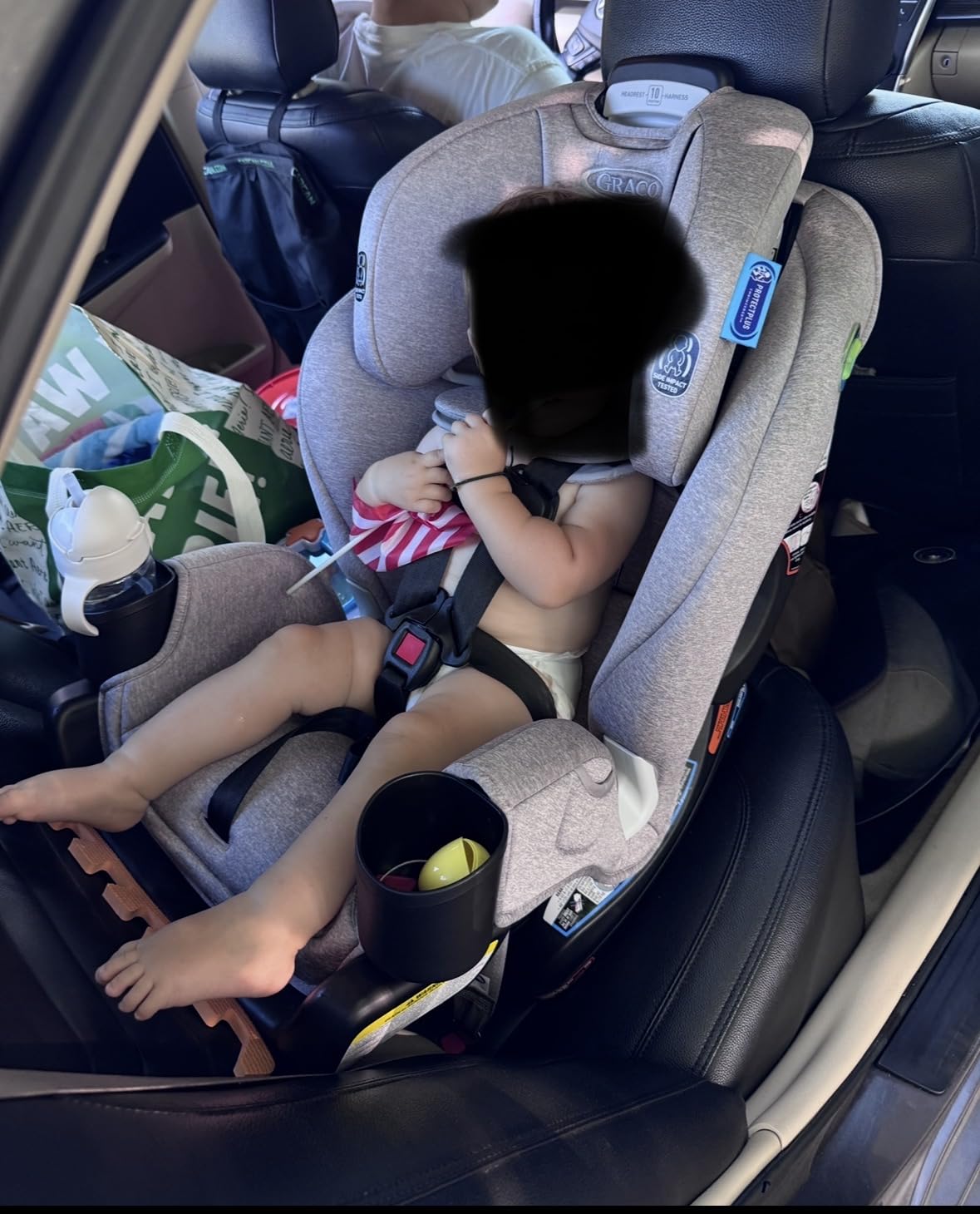 Graco Extend2Fit Convertible Car Seat, Rear and Forward Facing Car Seat with Adjustable Extension Panel for Extra Legroom, Great Gift for Baby Shower or Baby Registry, Redmond customer photo 1