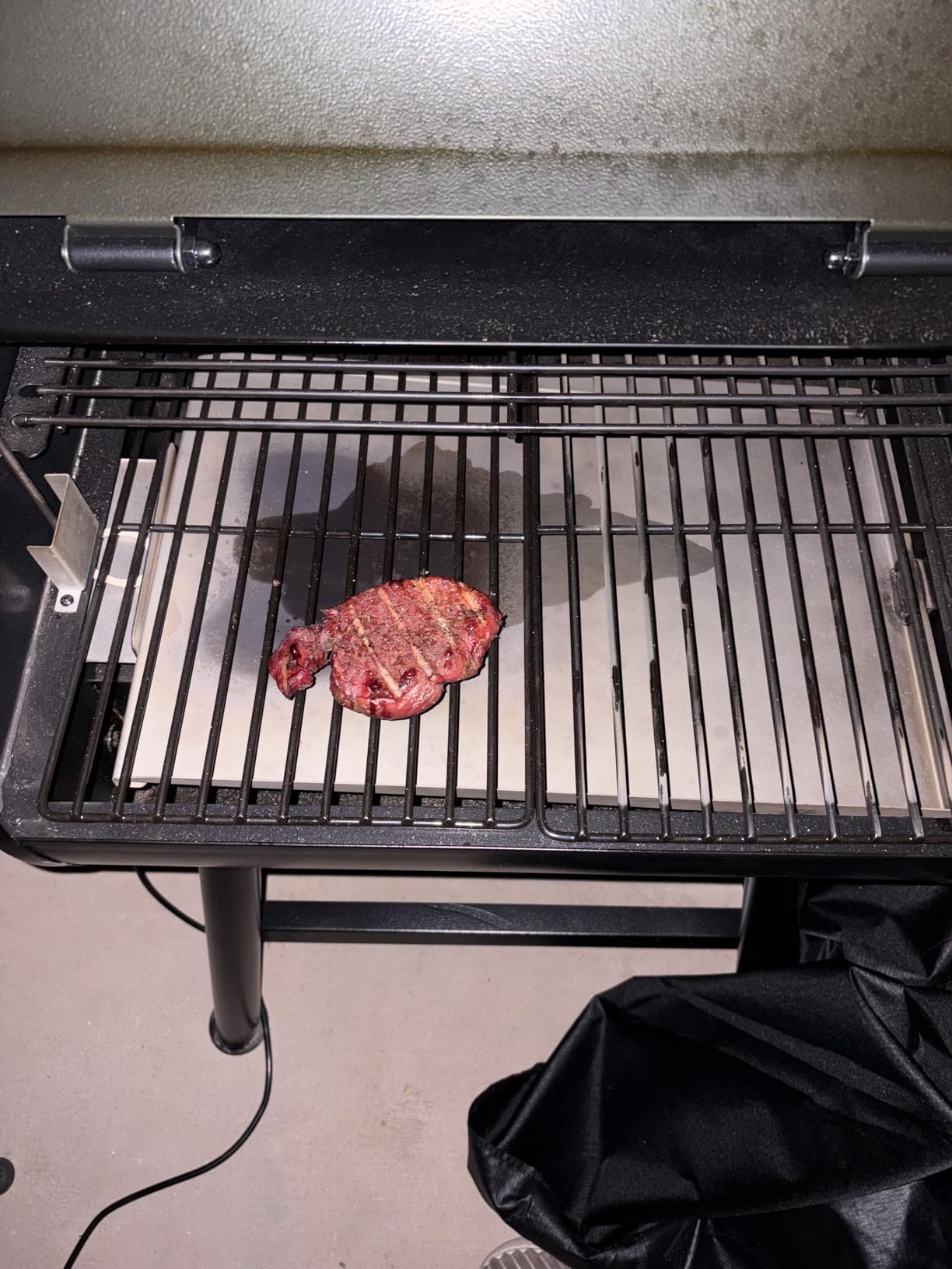 Electric Pellet Grill 456 SQ.IN Cook Area Pellet Smoker with Auto Feed & PID Controller 500°F Max Temperature 8 in 1 BBQ Grill with Meat Probe & Side Table with Hooks Perfect for Outdoor BBQ customer photo 1
