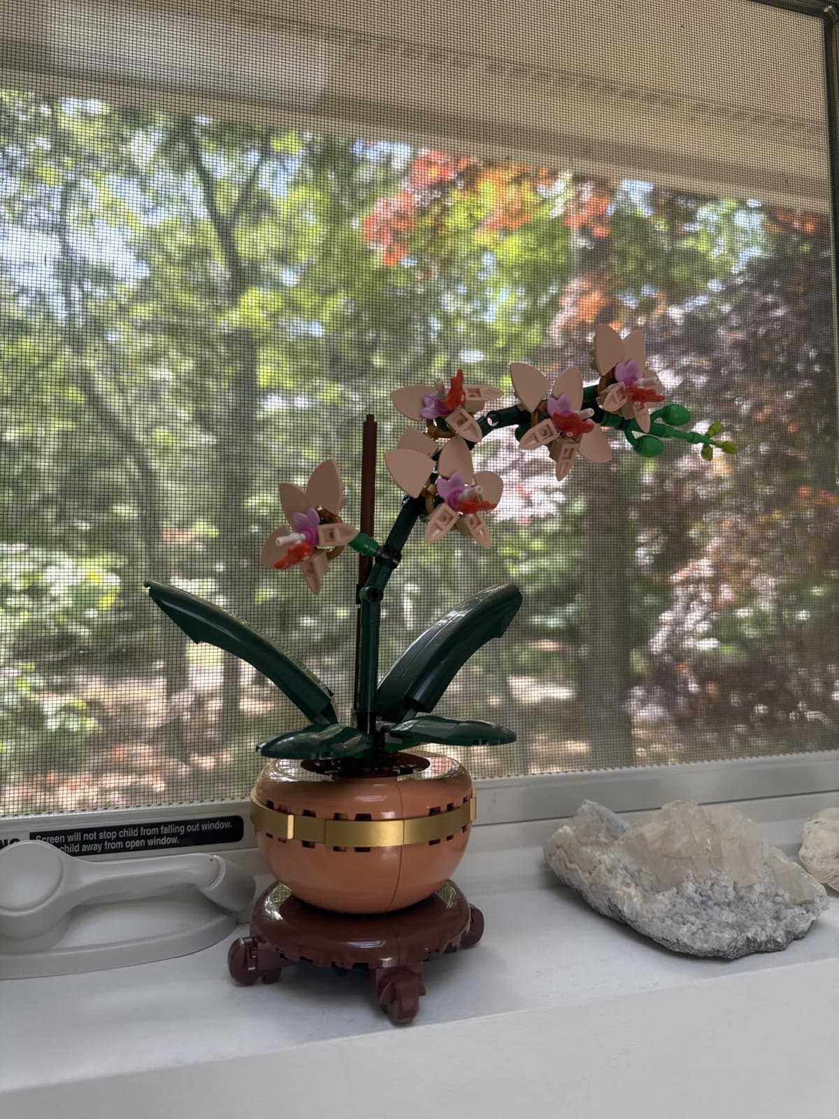 LEGO Botanicals Mini Orchid Building Set - Artificial Fake Orchid for Home Decor, Adults Ages 18+, Gift for Birthdays, Indoor Plant Decorations for Table, Desk, Office (10343) customer photo 2