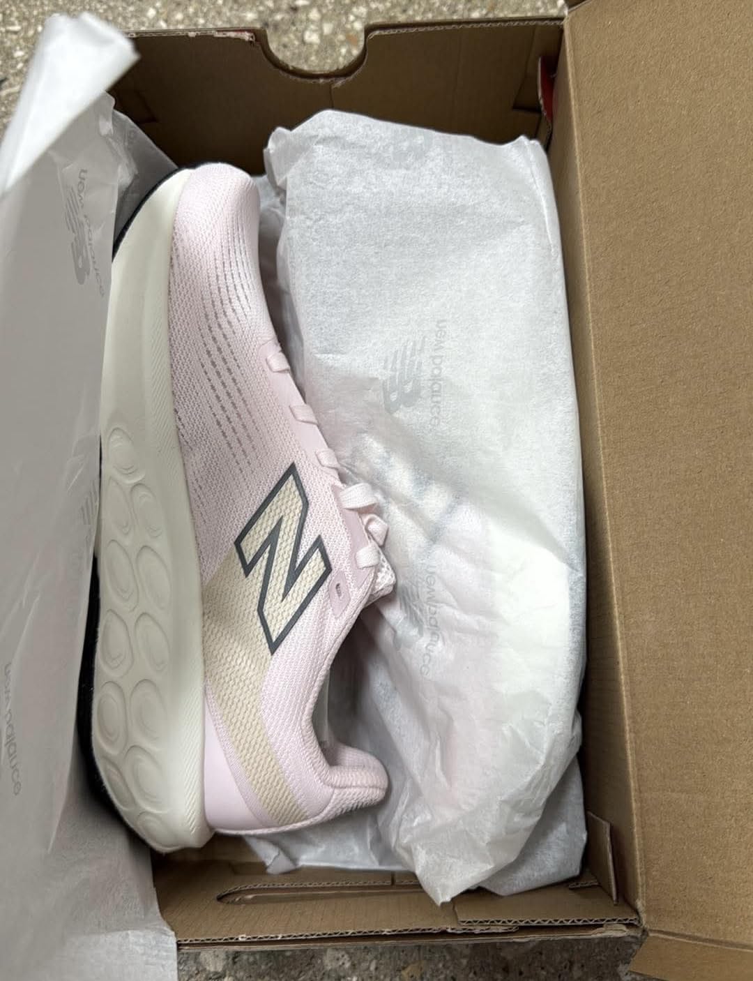 New Balance Women's Fresh Foam 520 V9 Running Shoes customer photo 2